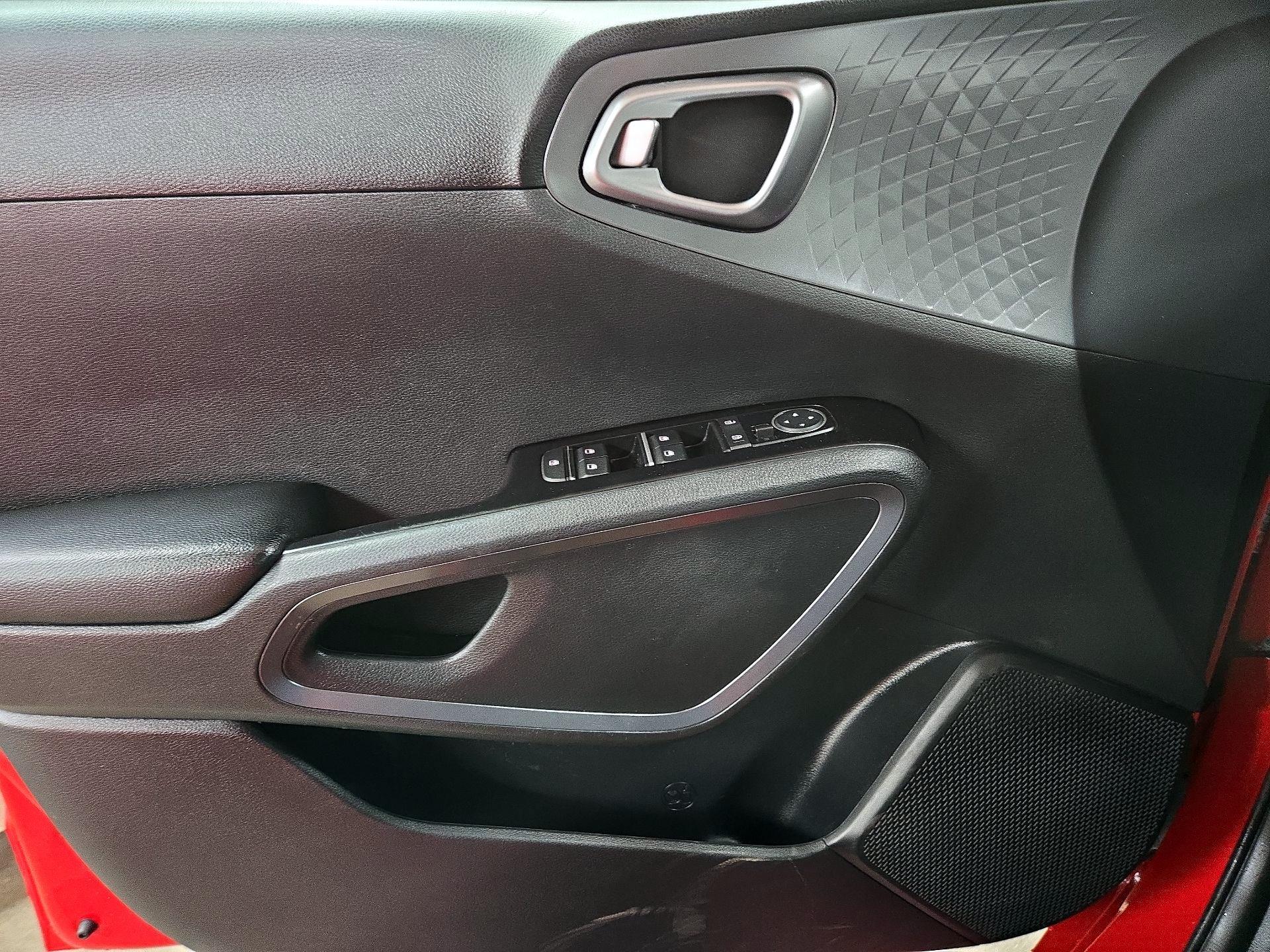 Thumbnail: 2020 Kia Soul - 12
