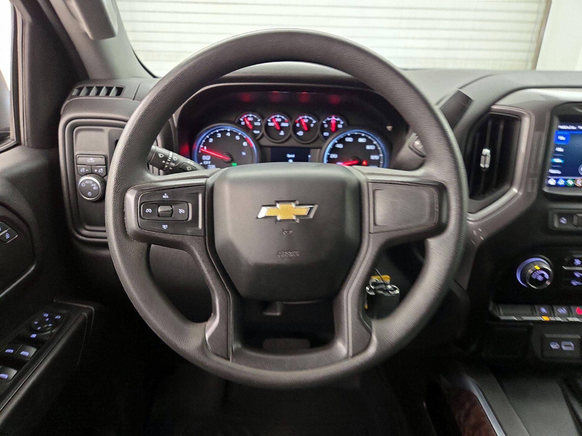 Thumbnail: 2021 Chevrolet Silverado 1500 - 10