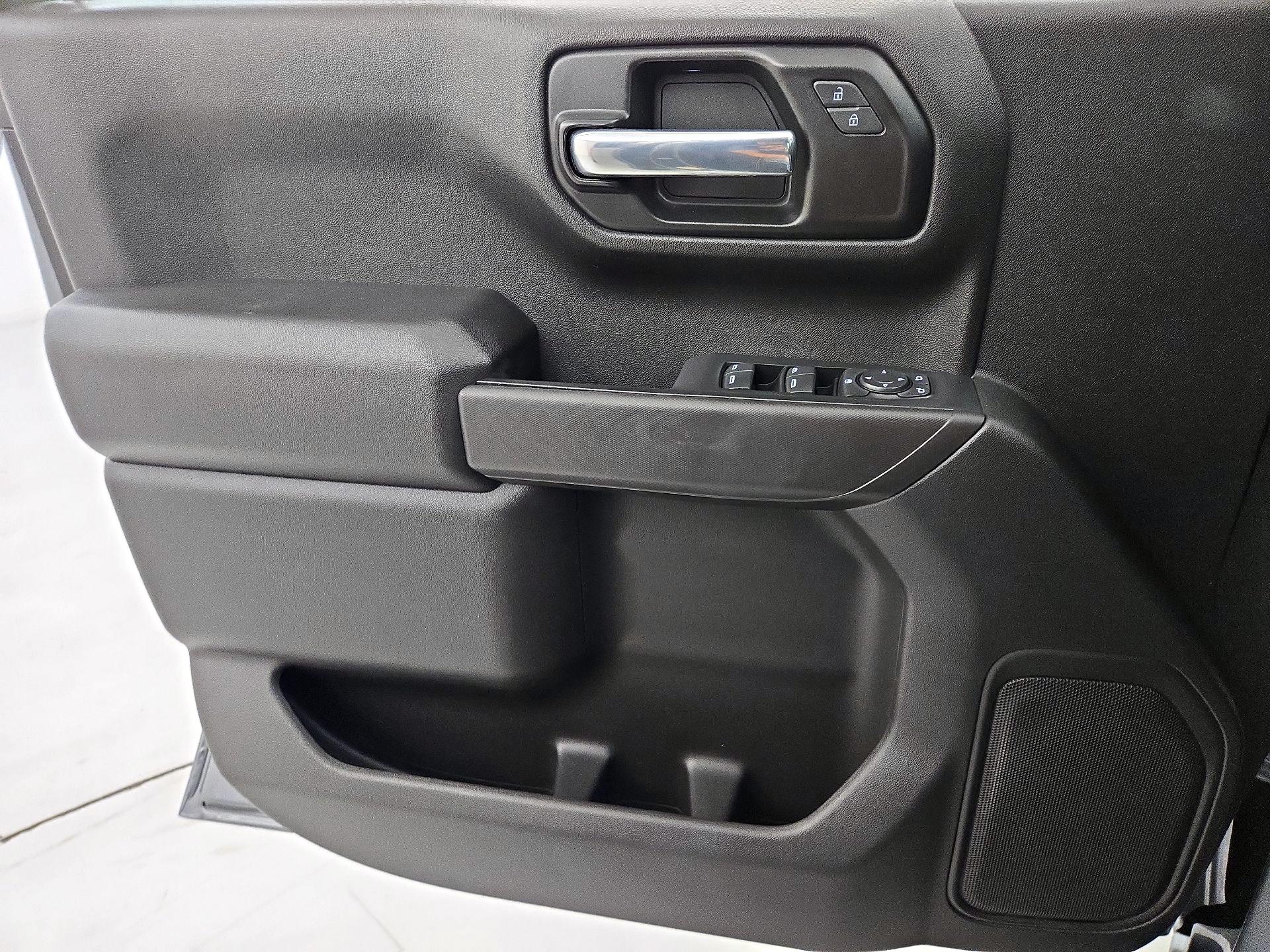 Thumbnail: 2021 Chevrolet Silverado 1500 - 12