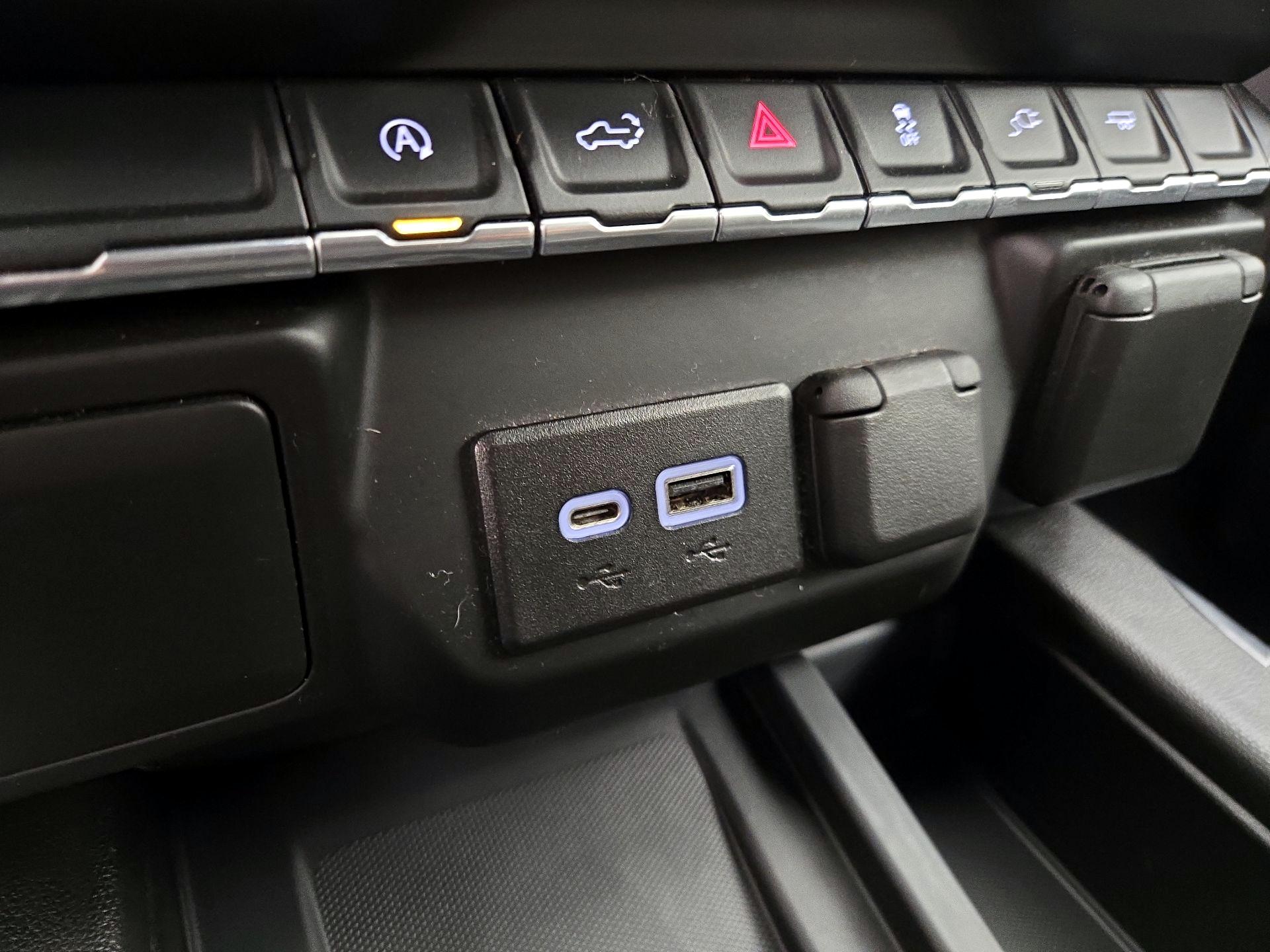 Thumbnail: 2021 Chevrolet Silverado 1500 - 18