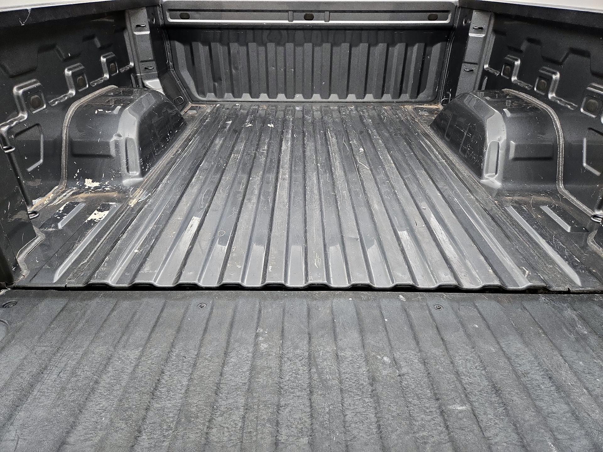 Thumbnail: 2021 Chevrolet Silverado 1500 - 20