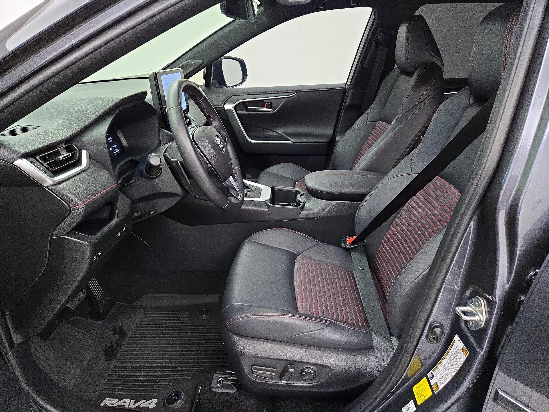 Thumbnail: 2024 Toyota RAV4 - 11