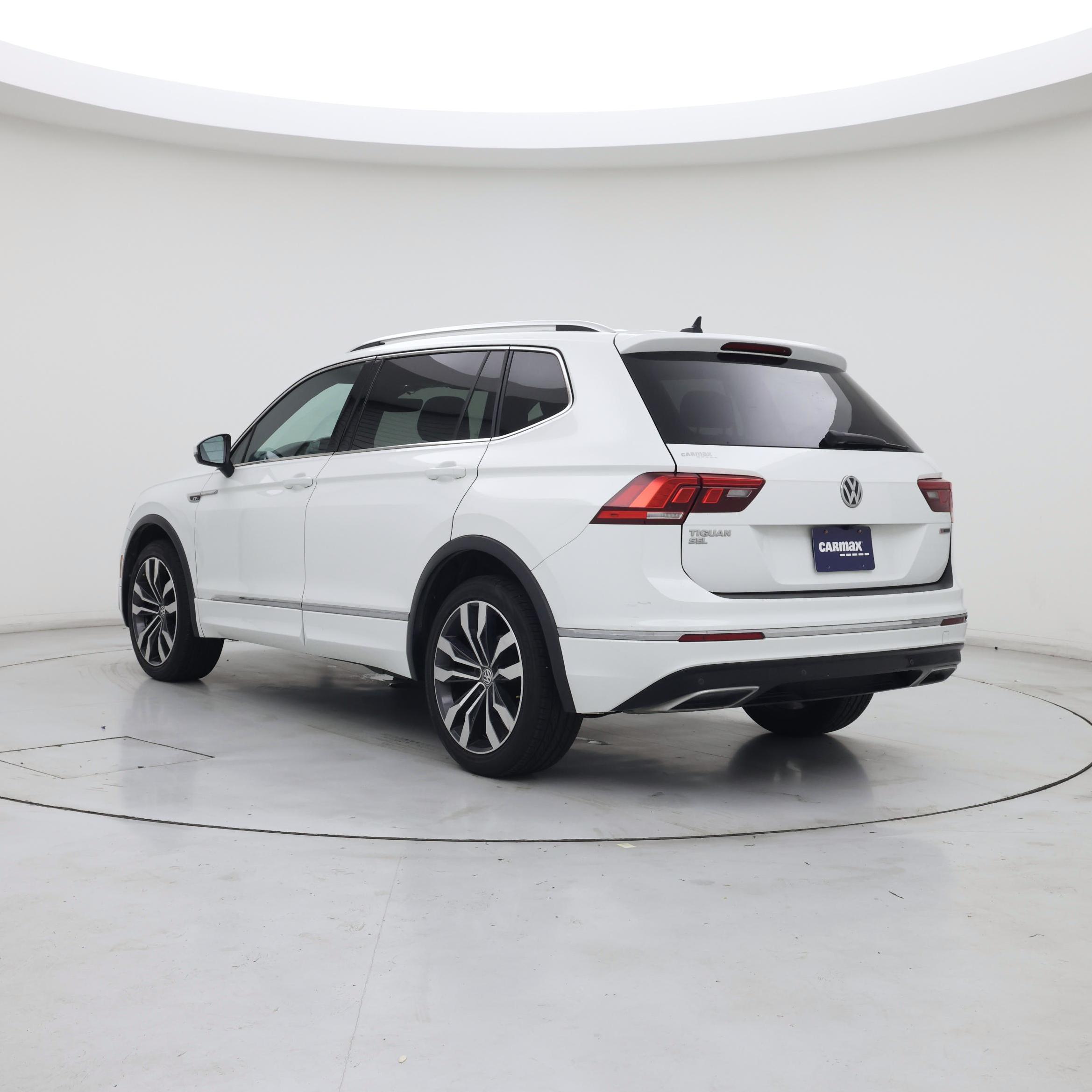 Thumbnail: 2021 Volkswagen Tiguan - 2