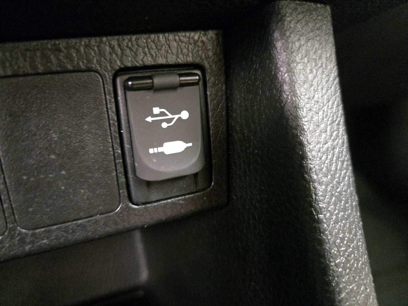2018 Toyota Corolla LE - Photo 19