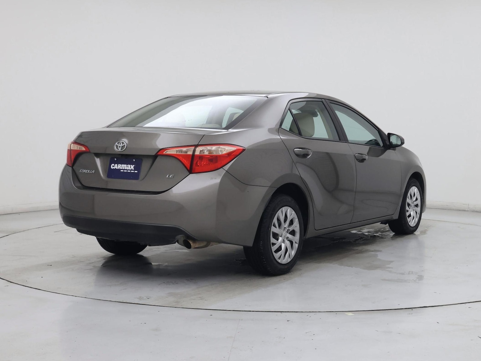 2018 Toyota Corolla LE - Photo 9