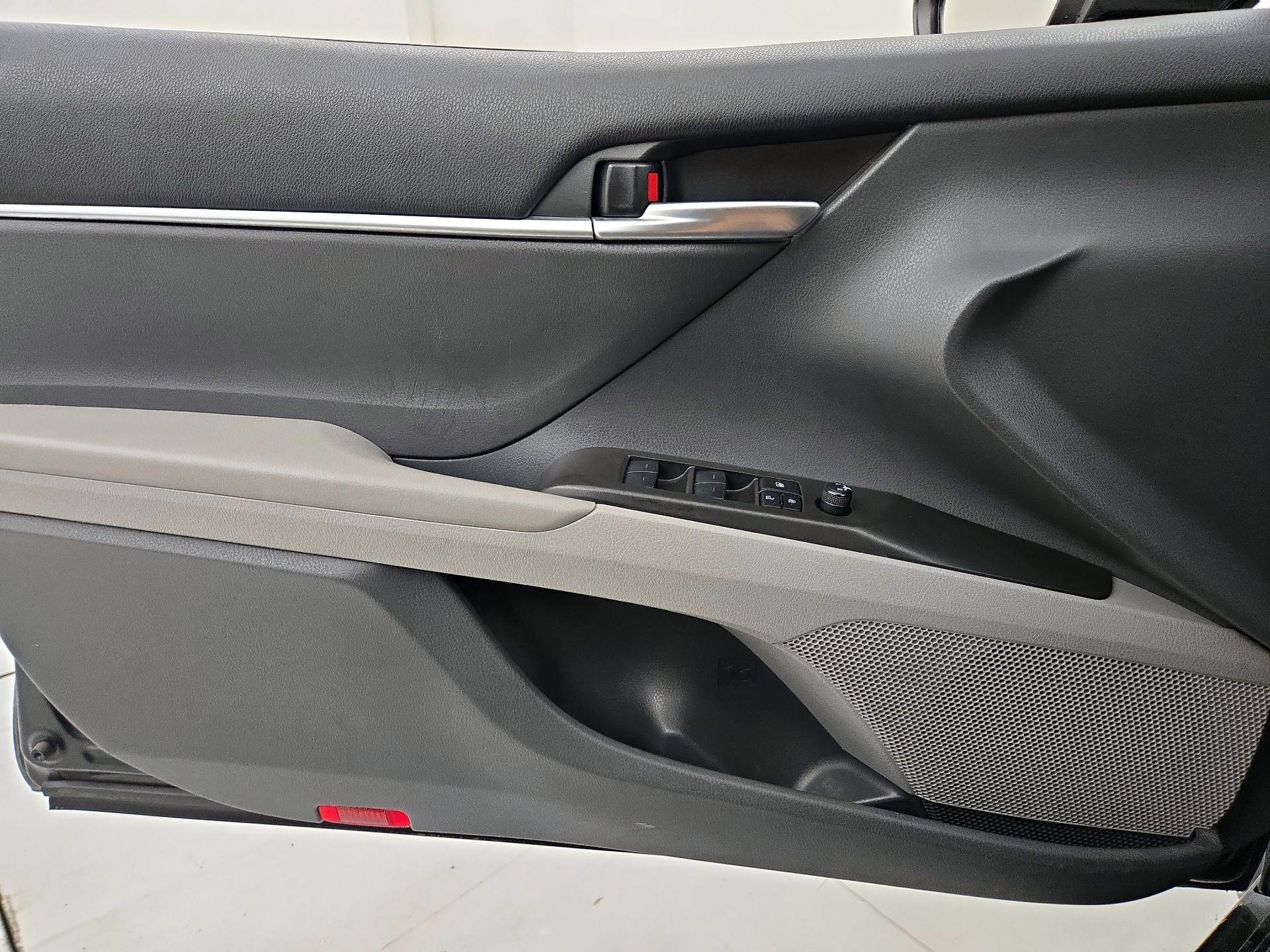 Thumbnail: 2023 Toyota Camry - 12