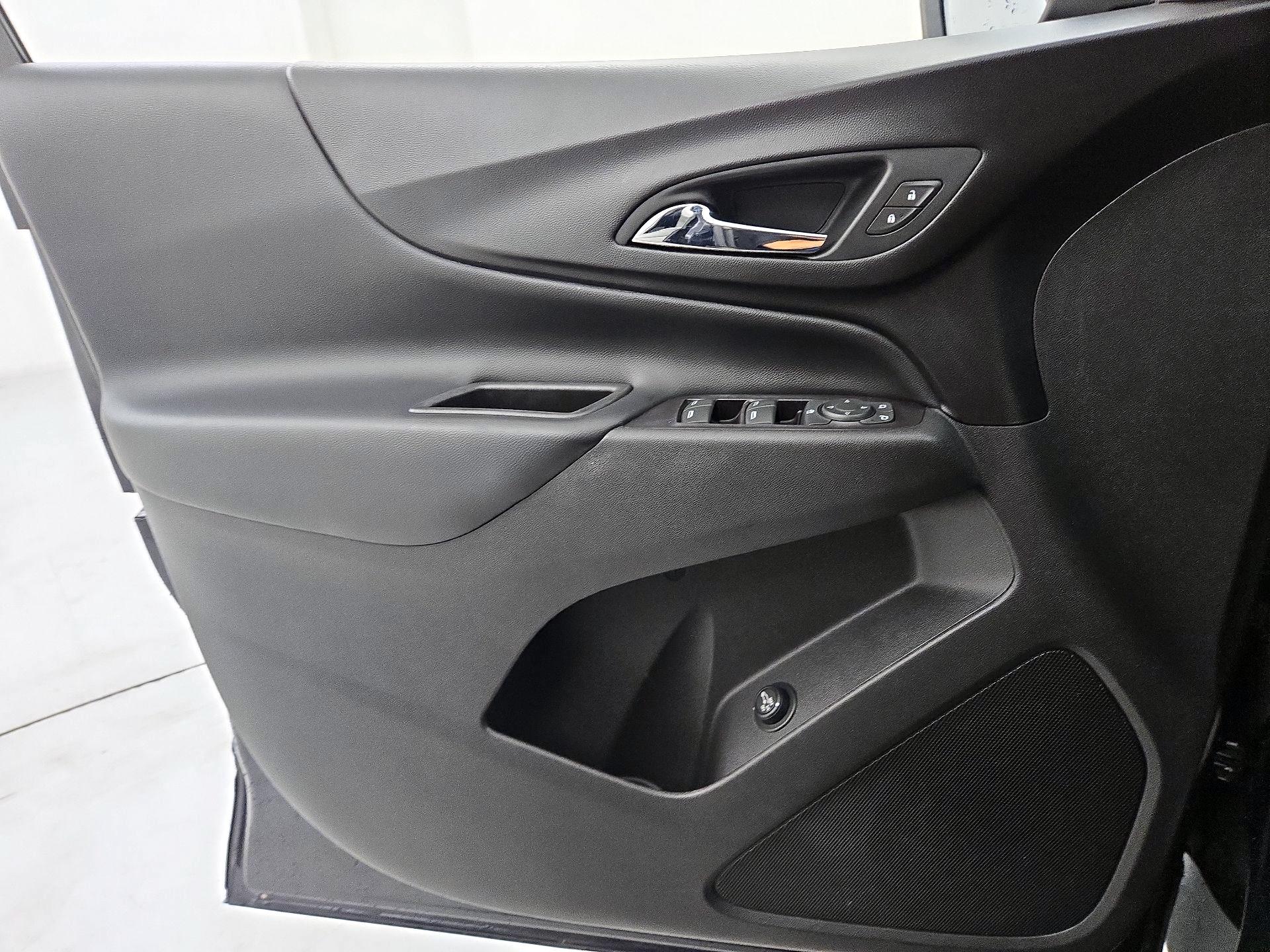 Thumbnail: 2020 Chevrolet Equinox - 12