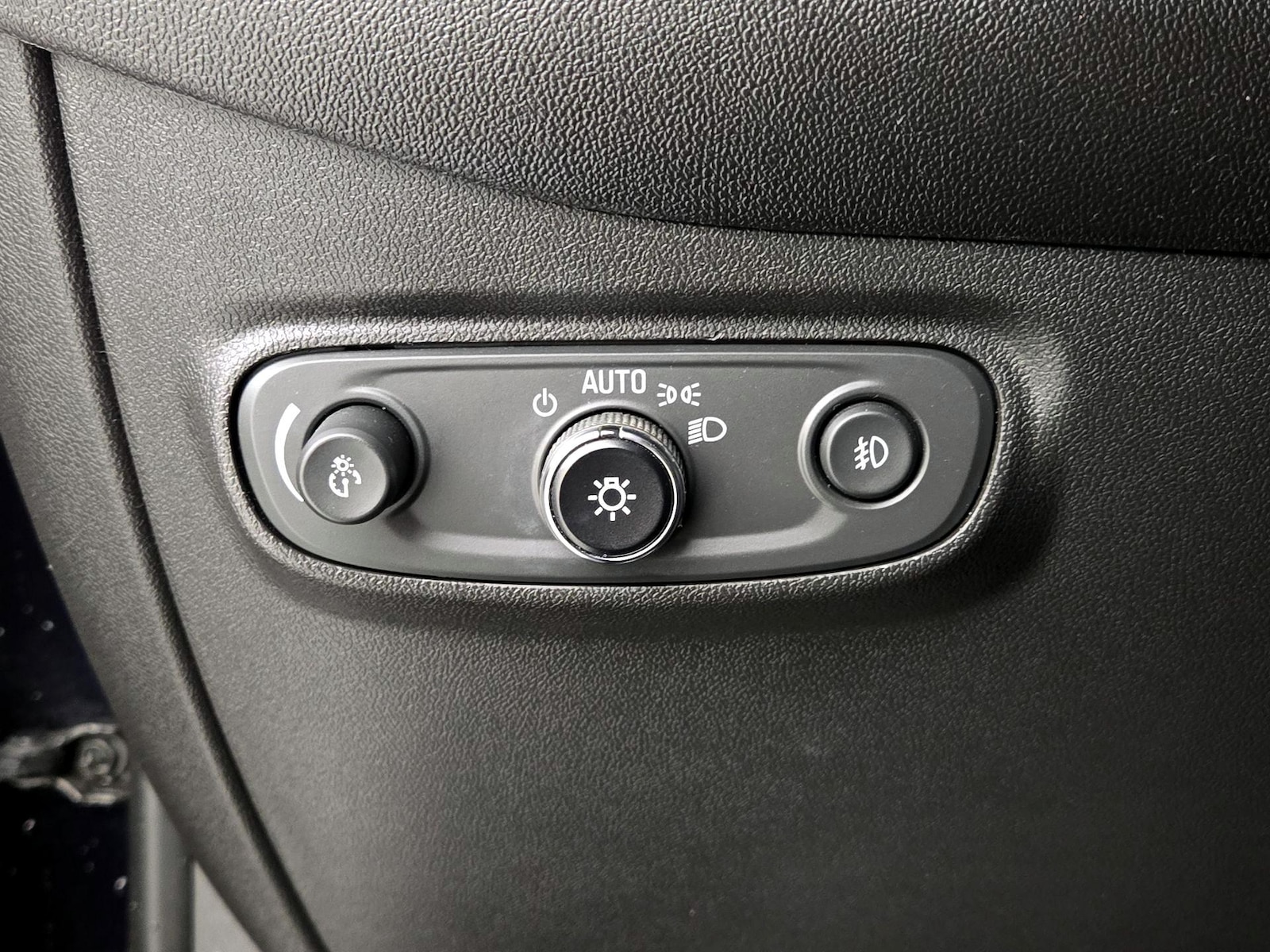 2020 Chevrolet Equinox LT - Photo 14