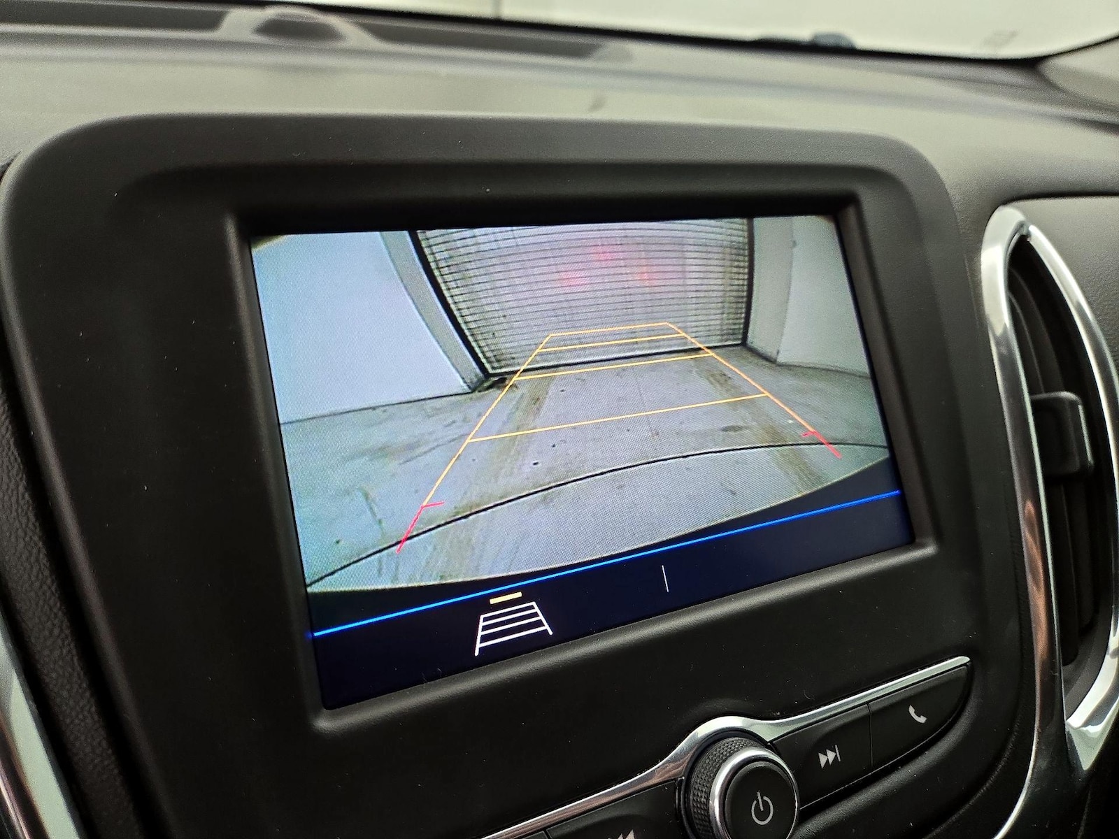 2020 Chevrolet Equinox LT - Photo 15