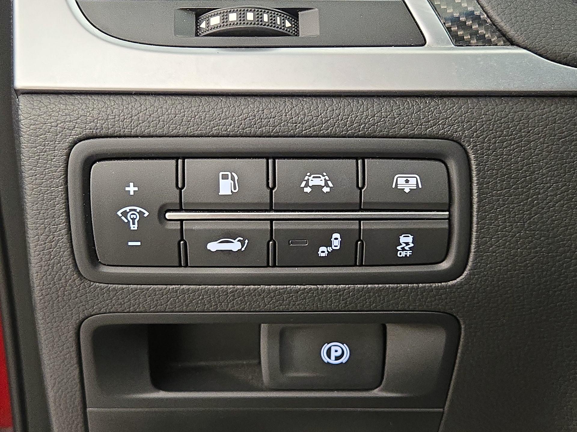 Thumbnail: 2019 Genesis G80 - 13