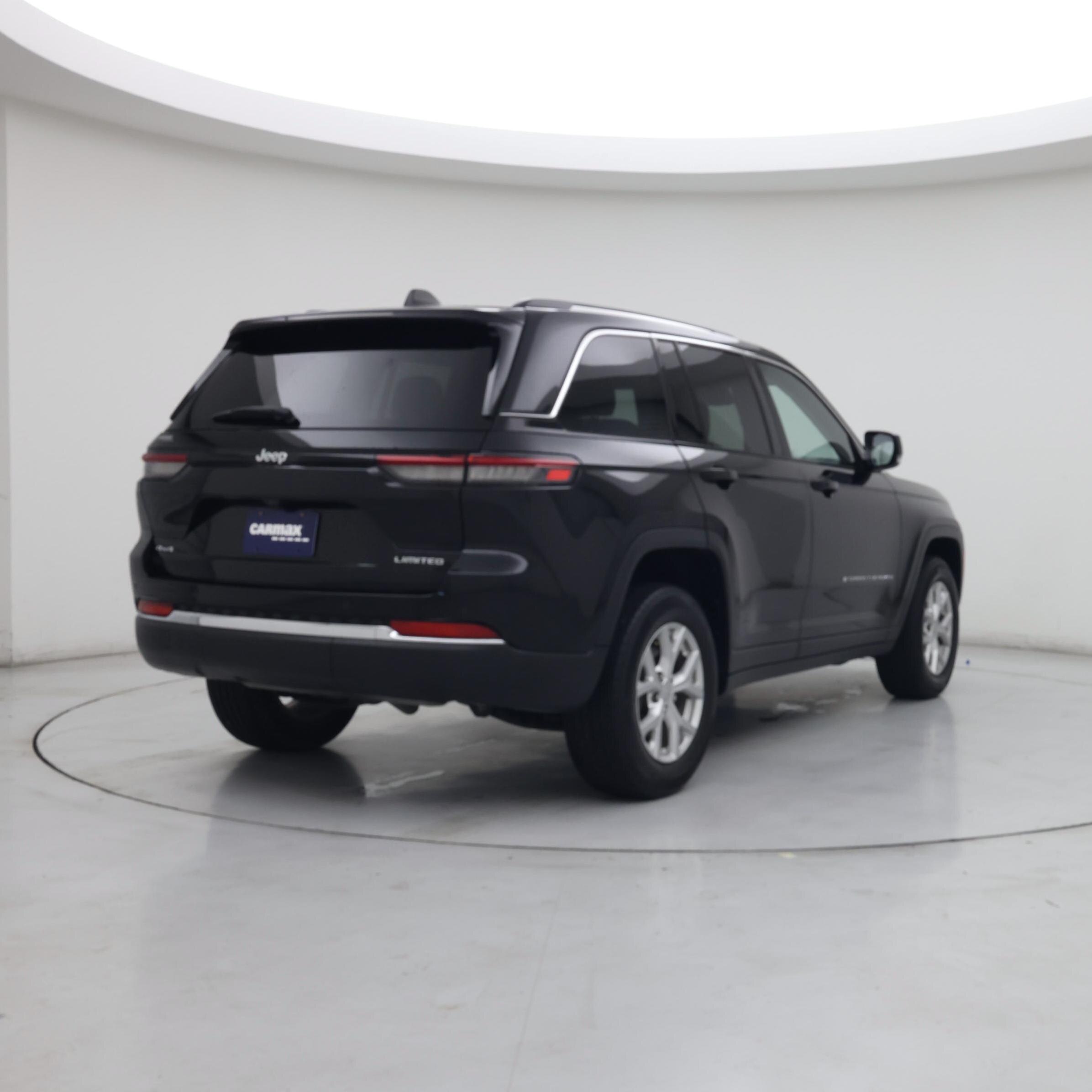 Thumbnail: 2023 Jeep Grand Cherokee - 8