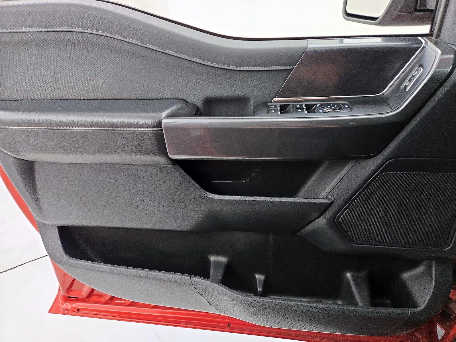 2023 Ford F-150 XLT - Photo 13