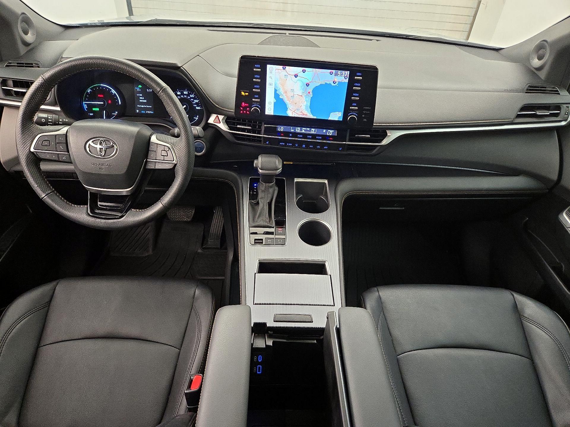 Thumbnail: 2023 Toyota Sienna - 9