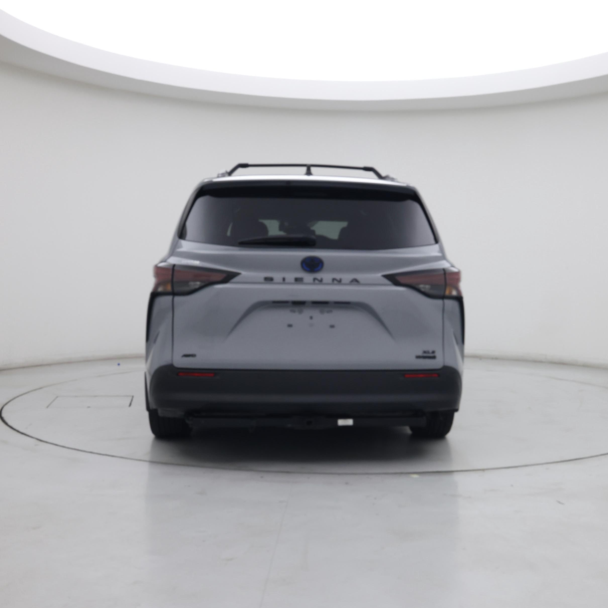 Thumbnail: 2023 Toyota Sienna - 6