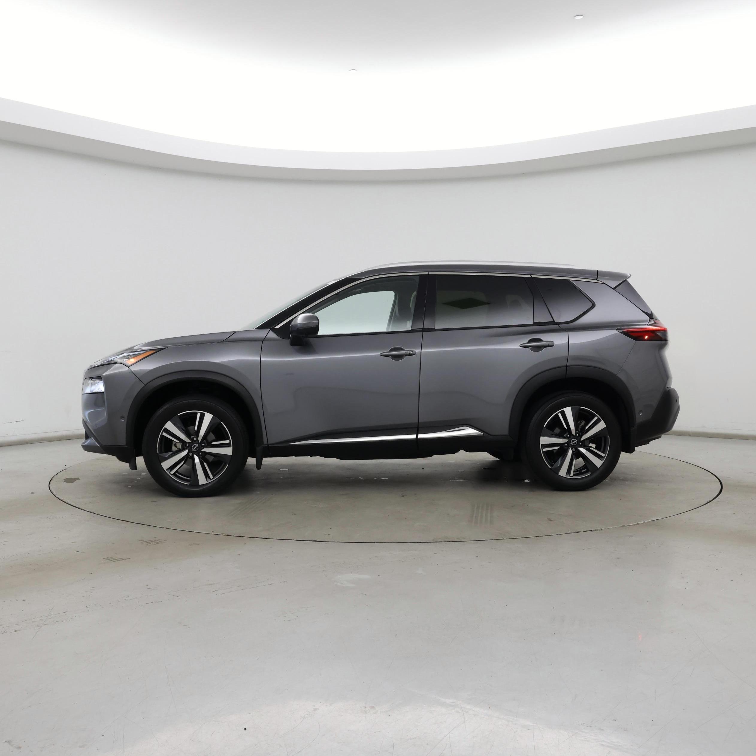 Thumbnail: 2023 Nissan Rogue - 3