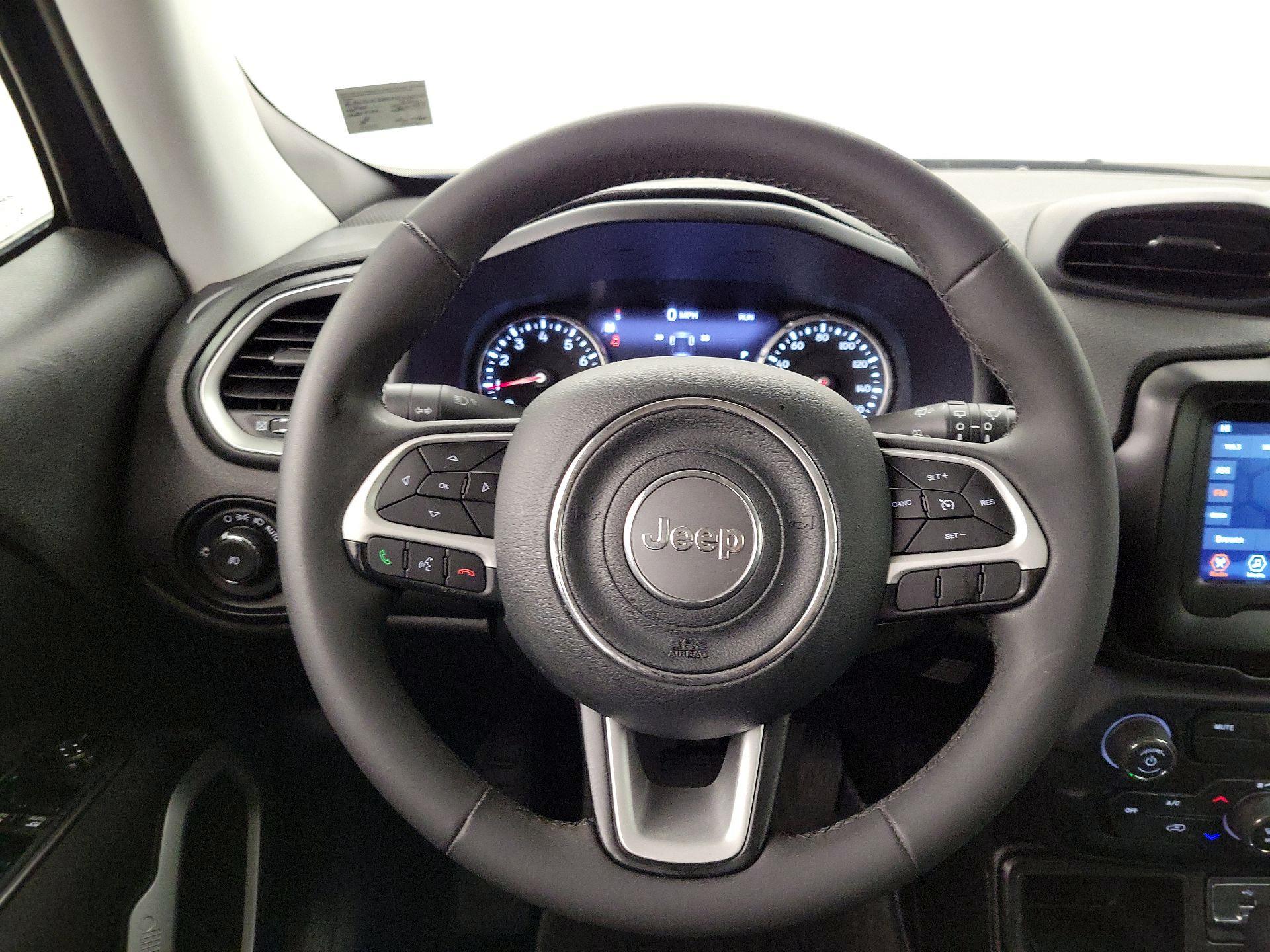 Thumbnail: 2021 Jeep Renegade - 10