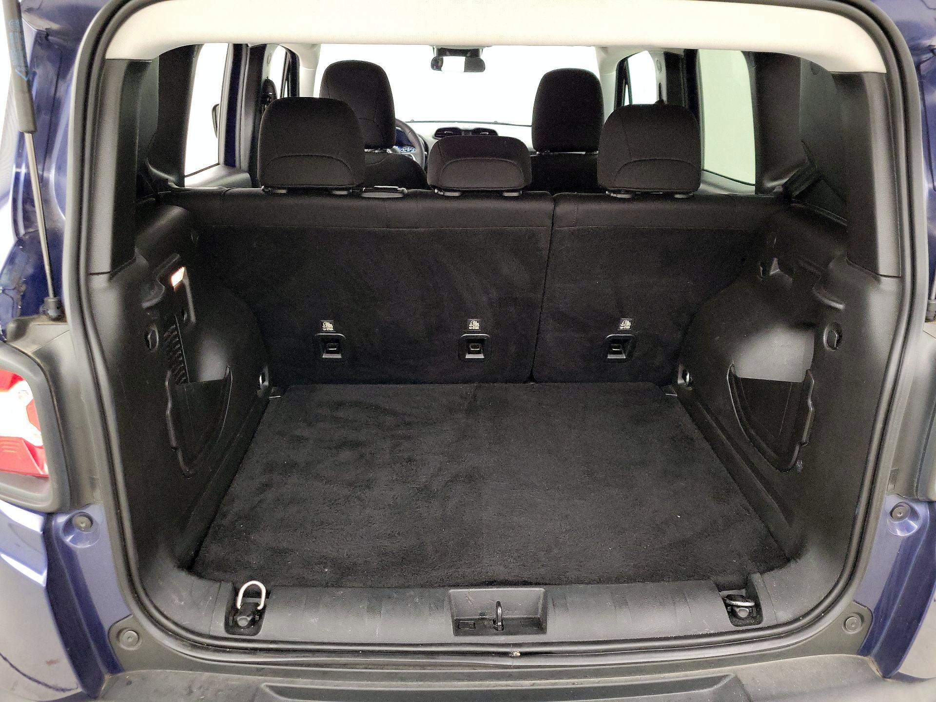 Thumbnail: 2021 Jeep Renegade - 20