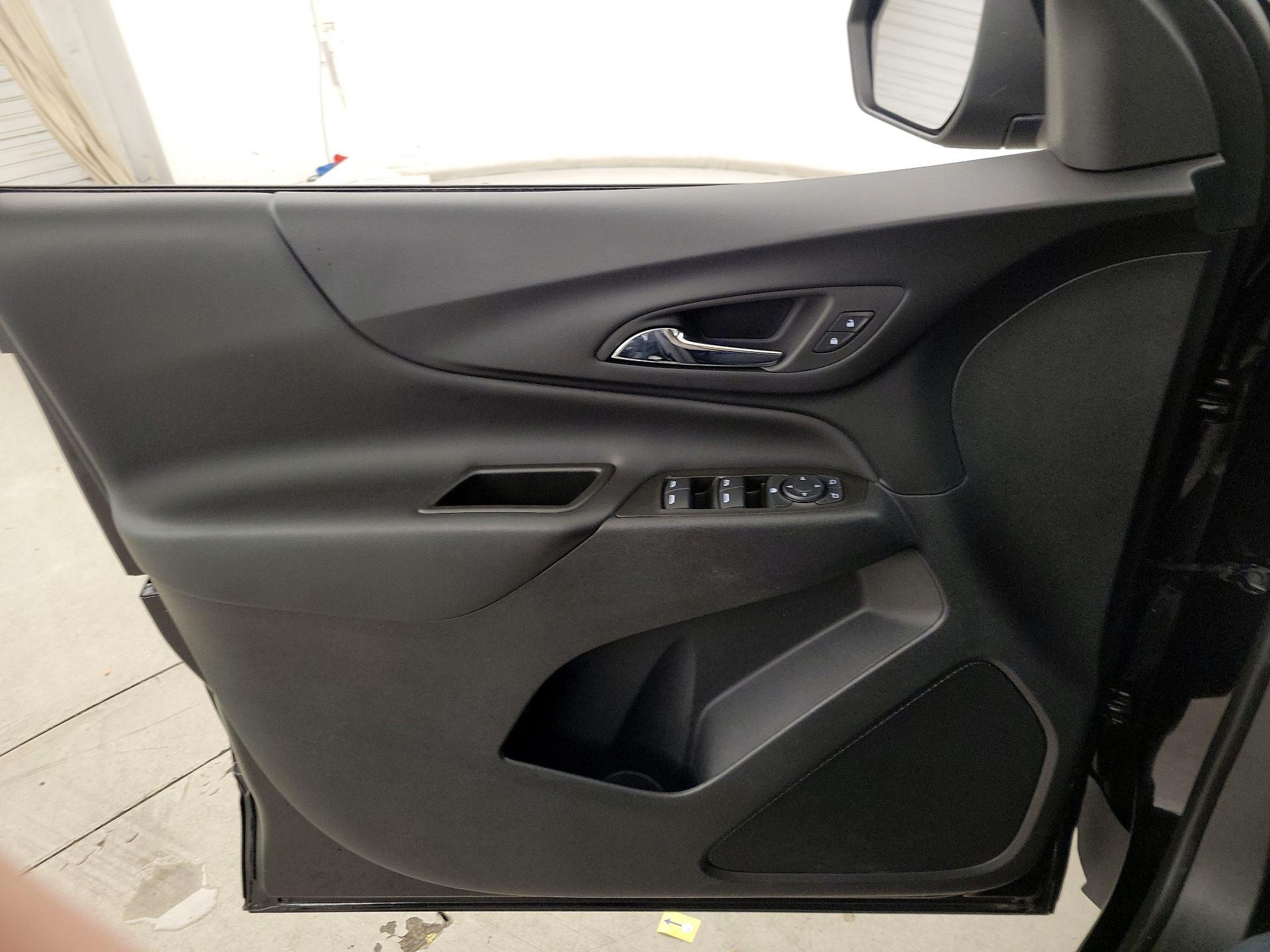 Thumbnail: 2023 Chevrolet Equinox - 12