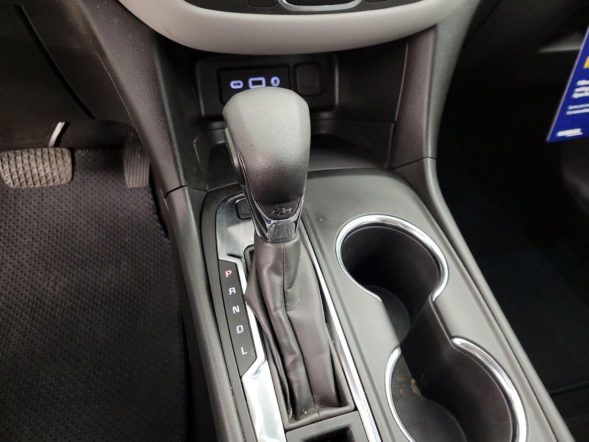 Thumbnail: 2022 Chevrolet Equinox - 17