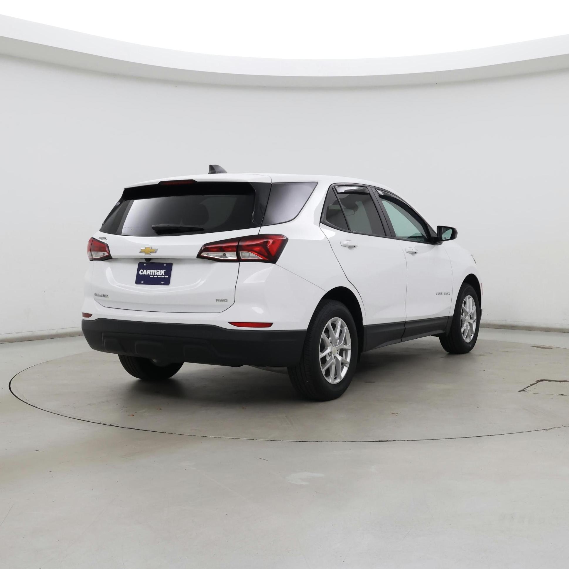 Thumbnail: 2022 Chevrolet Equinox - 8