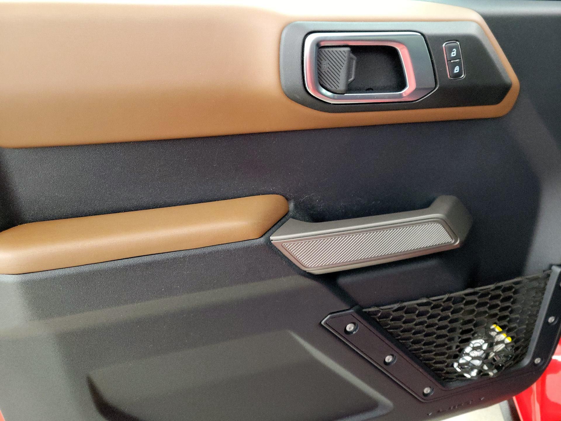 Thumbnail: 2022 Ford Bronco - 12