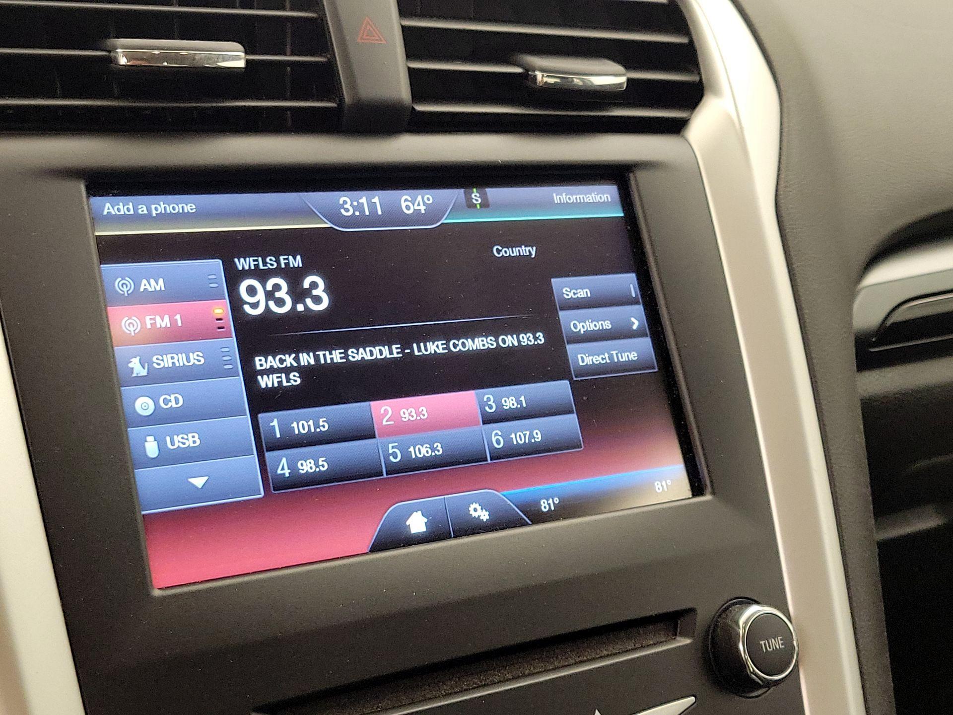 Thumbnail: 2015 Ford Fusion - 15