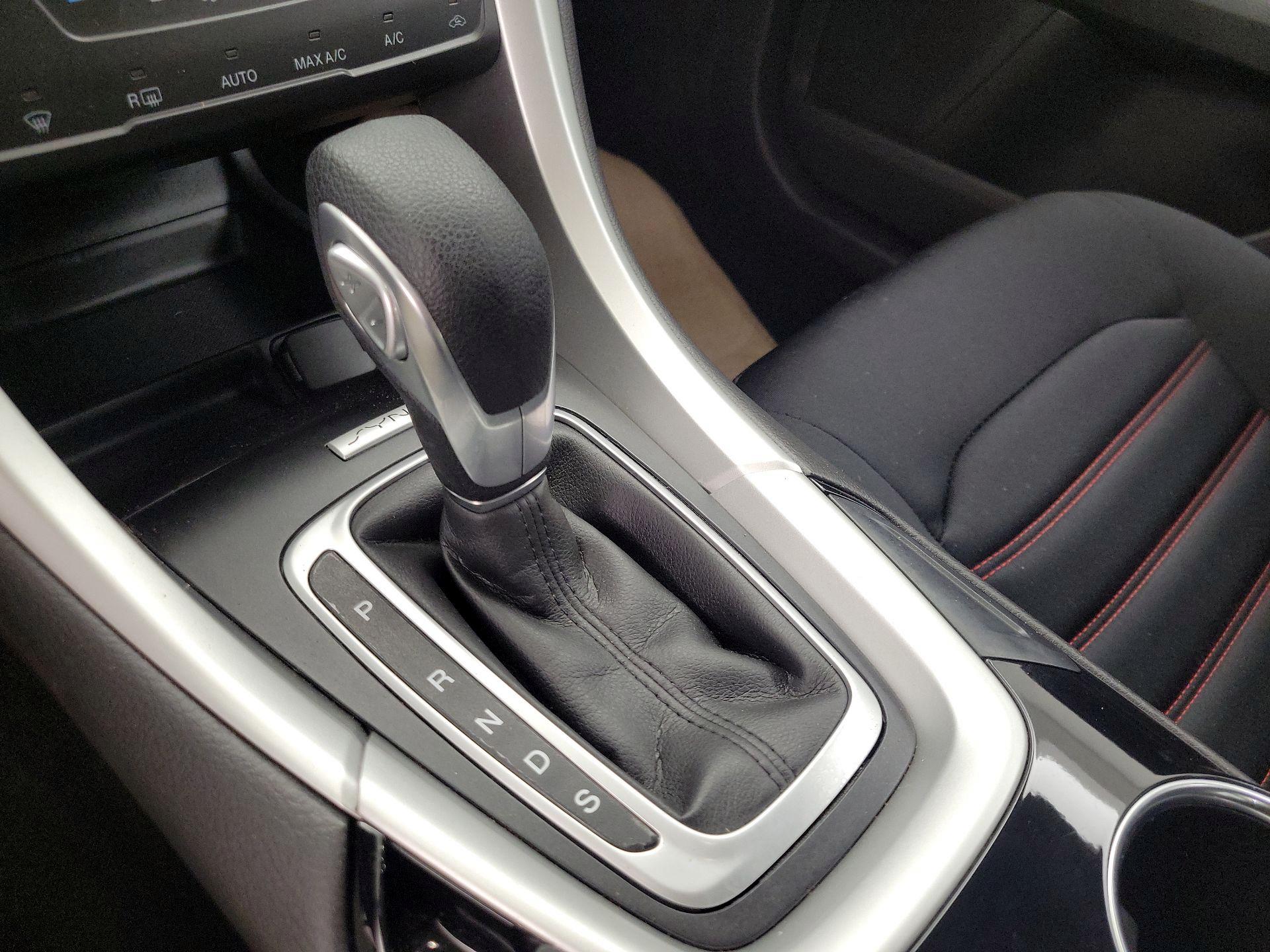 Thumbnail: 2015 Ford Fusion - 17