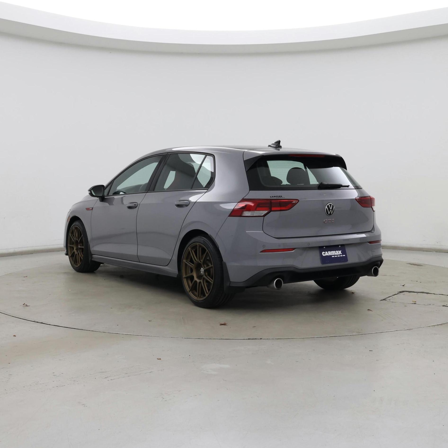 Thumbnail: 2024 Volkswagen Golf - 2