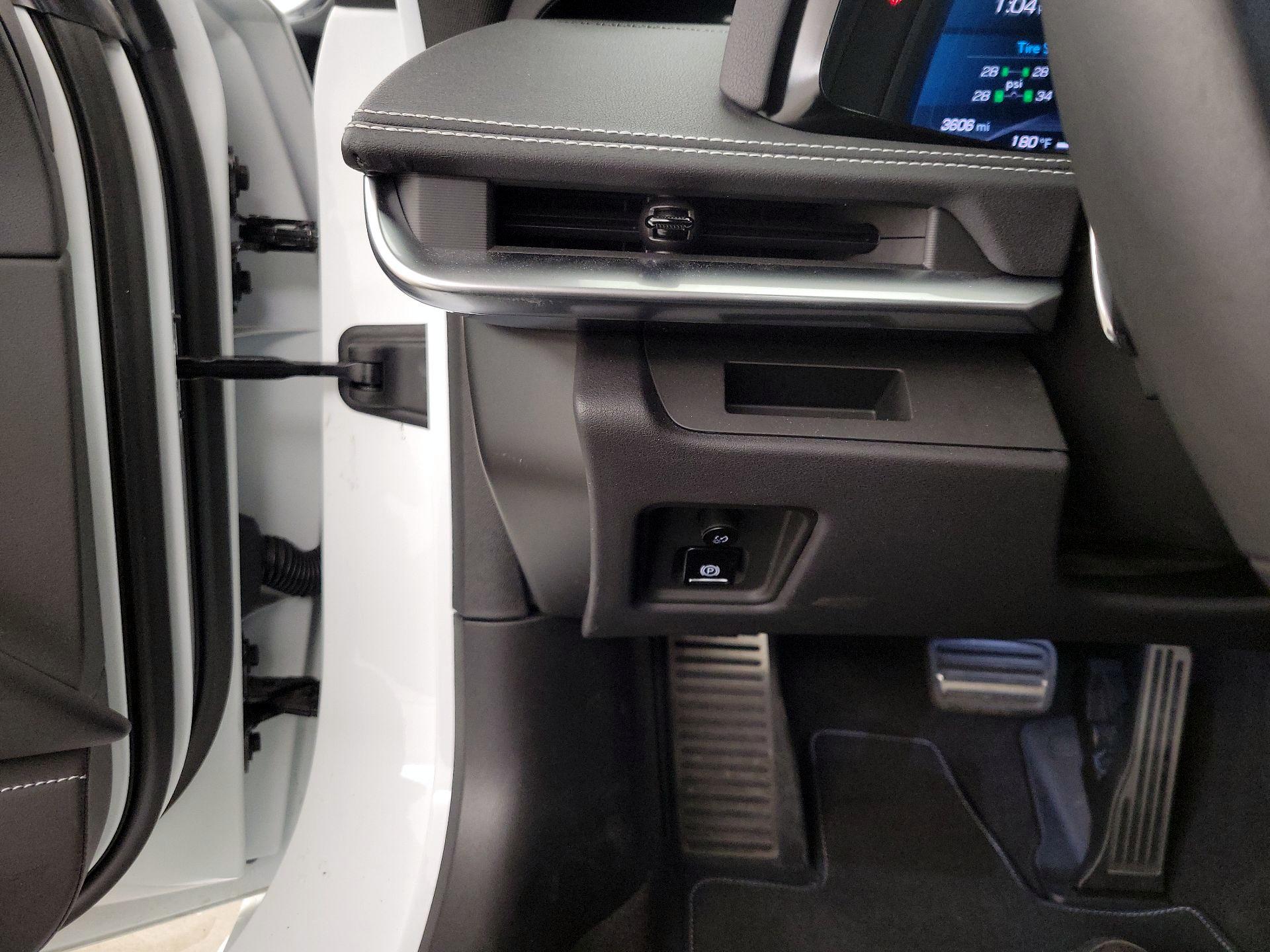 Thumbnail: 2024 Chevrolet Corvette - 13