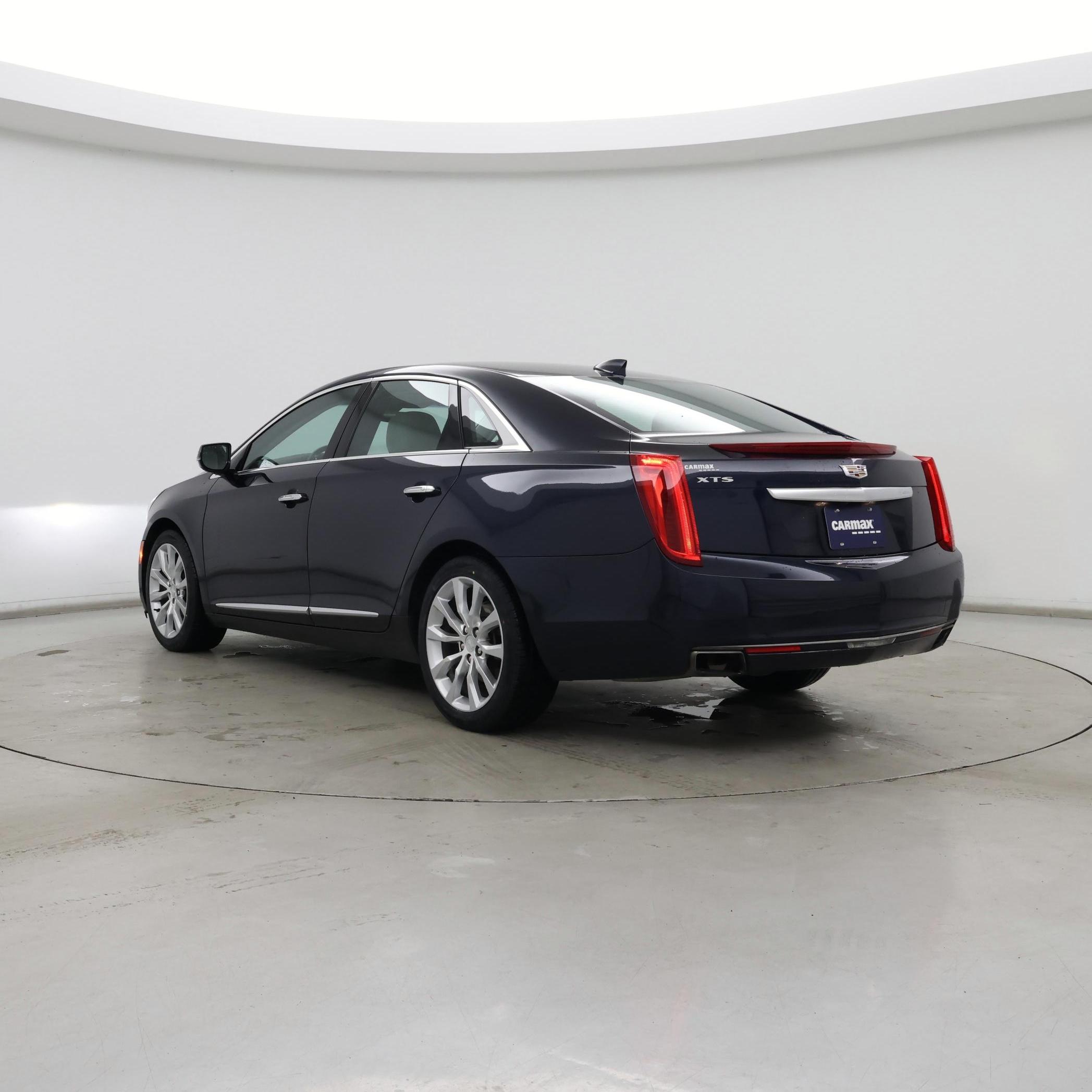 Thumbnail: 2017 Cadillac XTS - 2