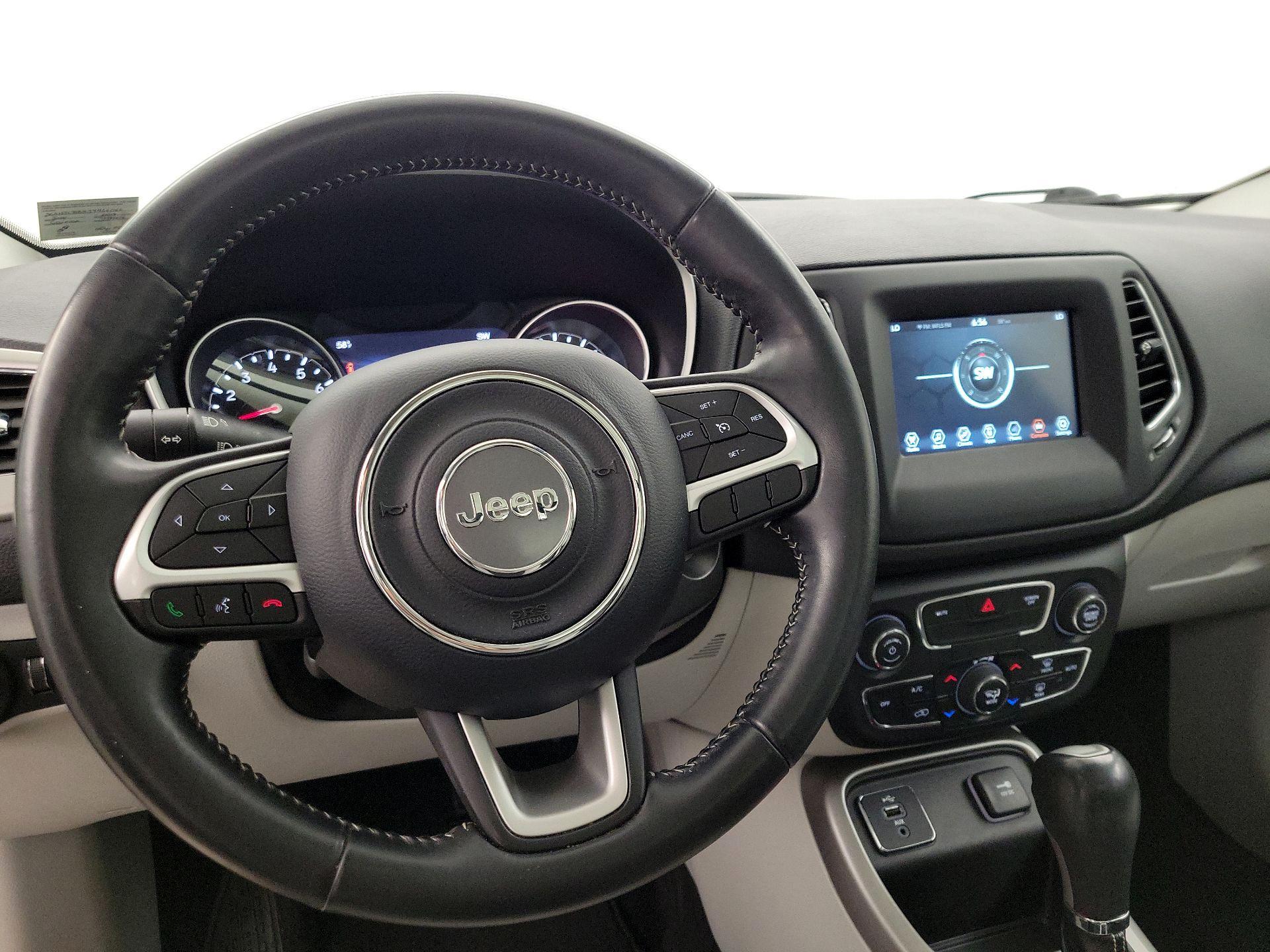 Thumbnail: 2018 Jeep Compass - 10