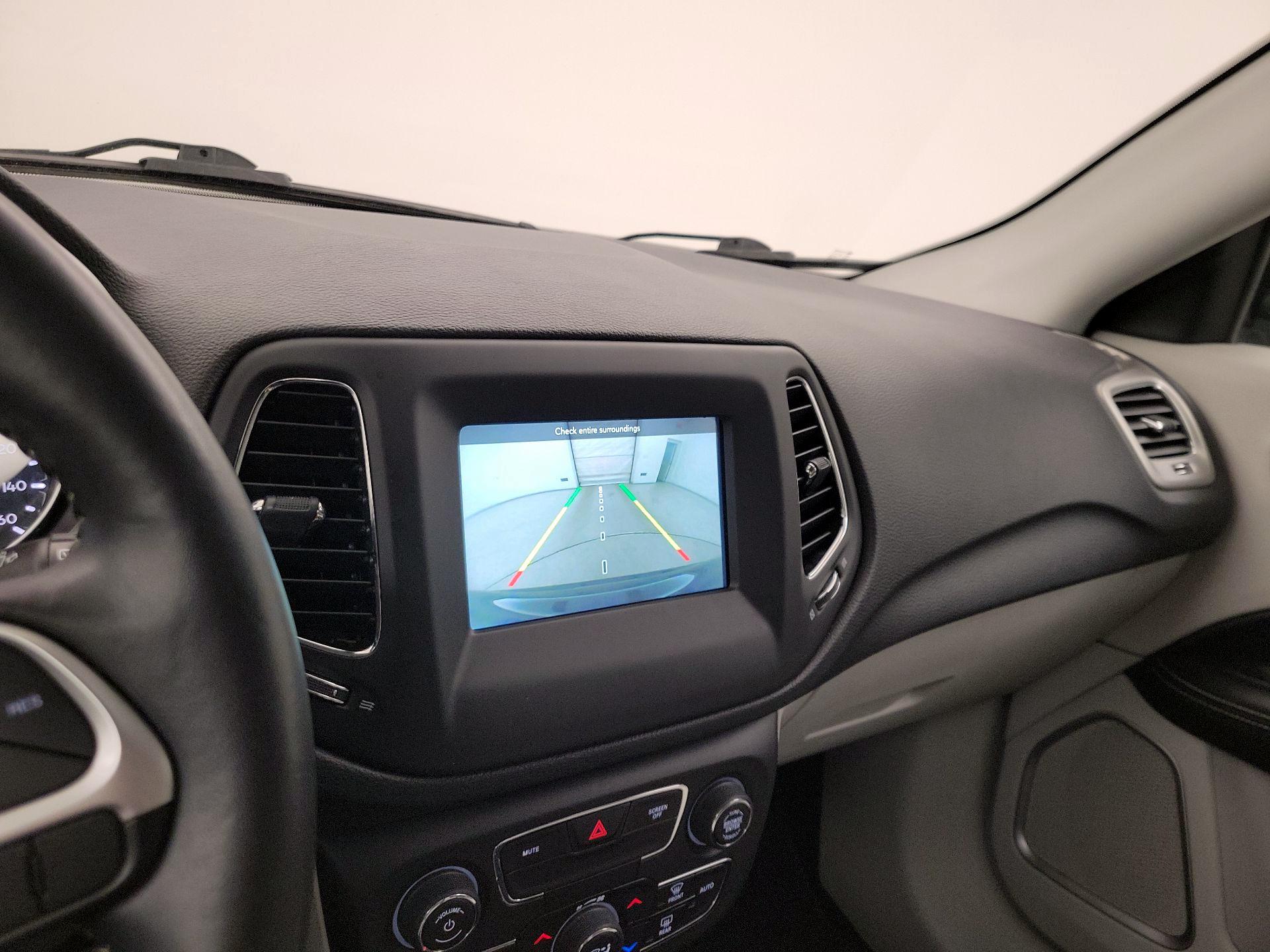 Thumbnail: 2018 Jeep Compass - 15