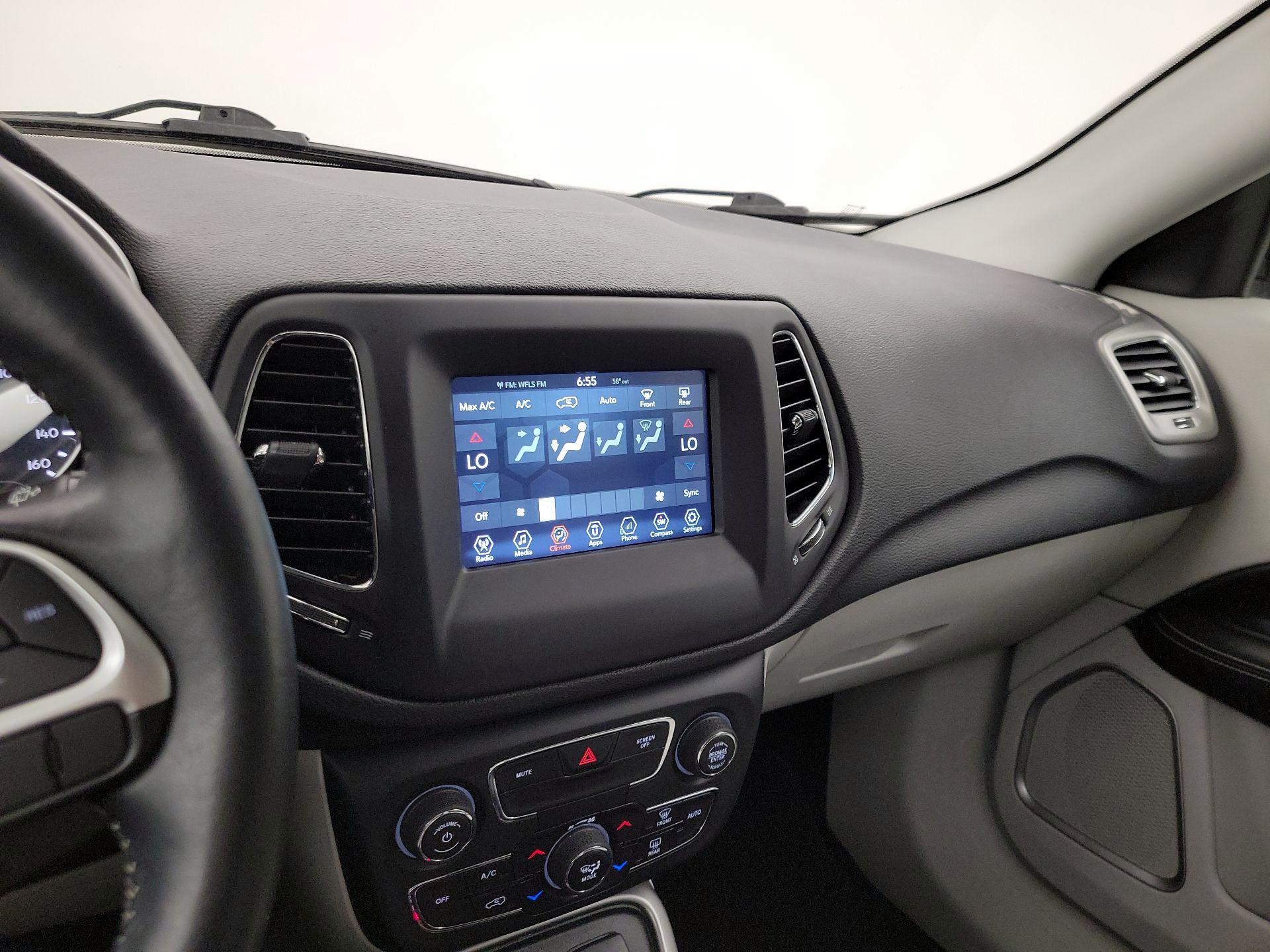 Thumbnail: 2018 Jeep Compass - 17