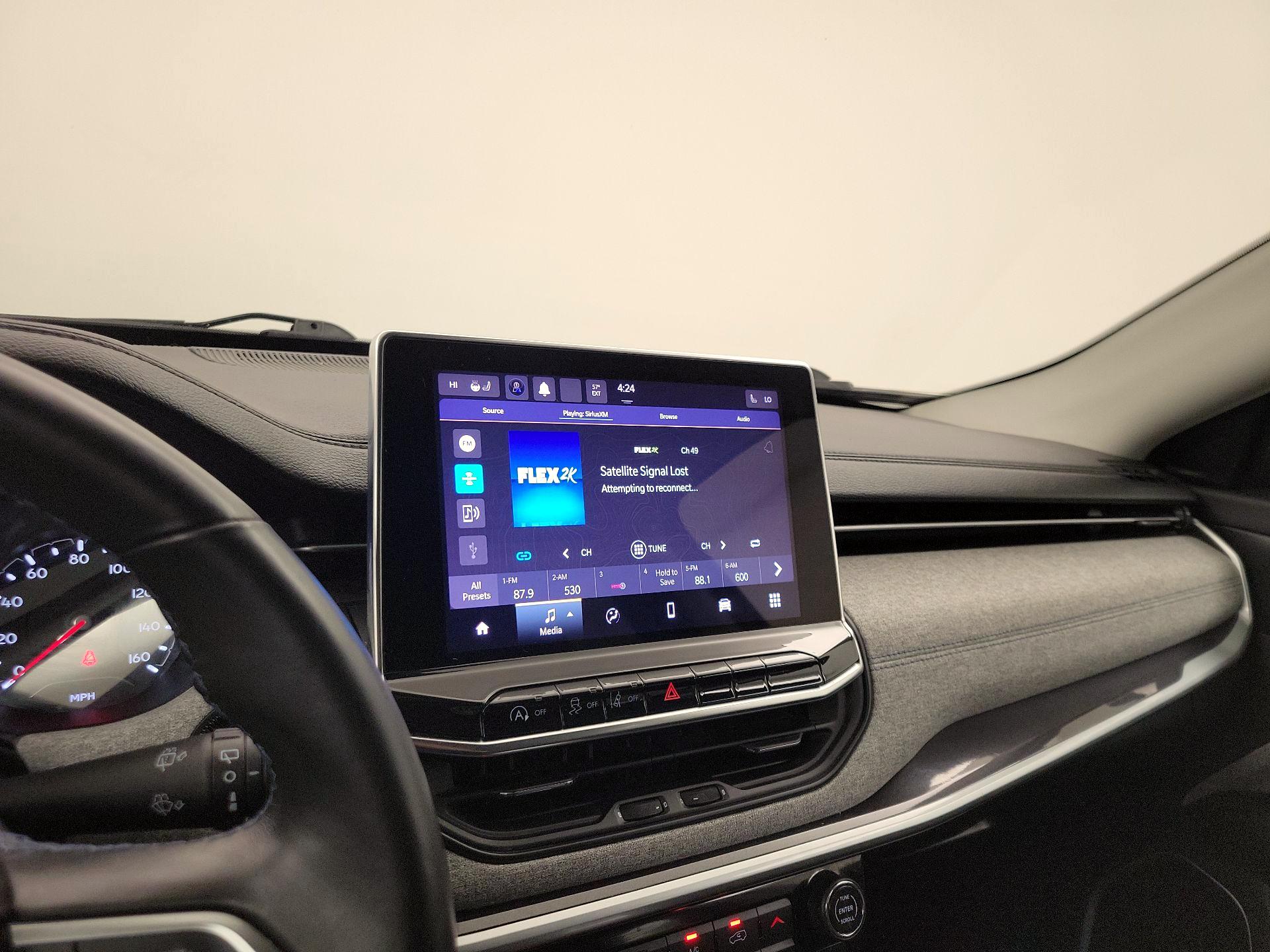 Thumbnail: 2022 Jeep Compass - 15