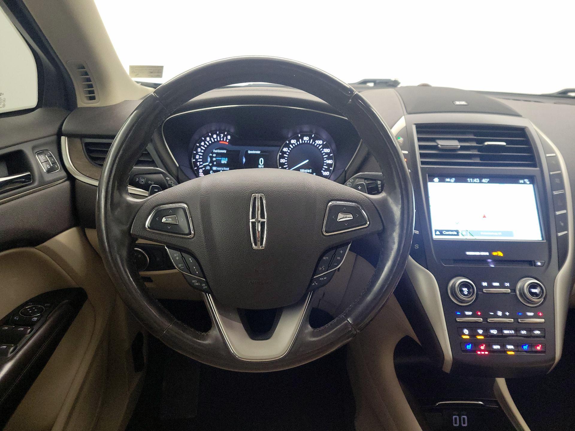 Thumbnail: 2018 Lincoln MKC - 10