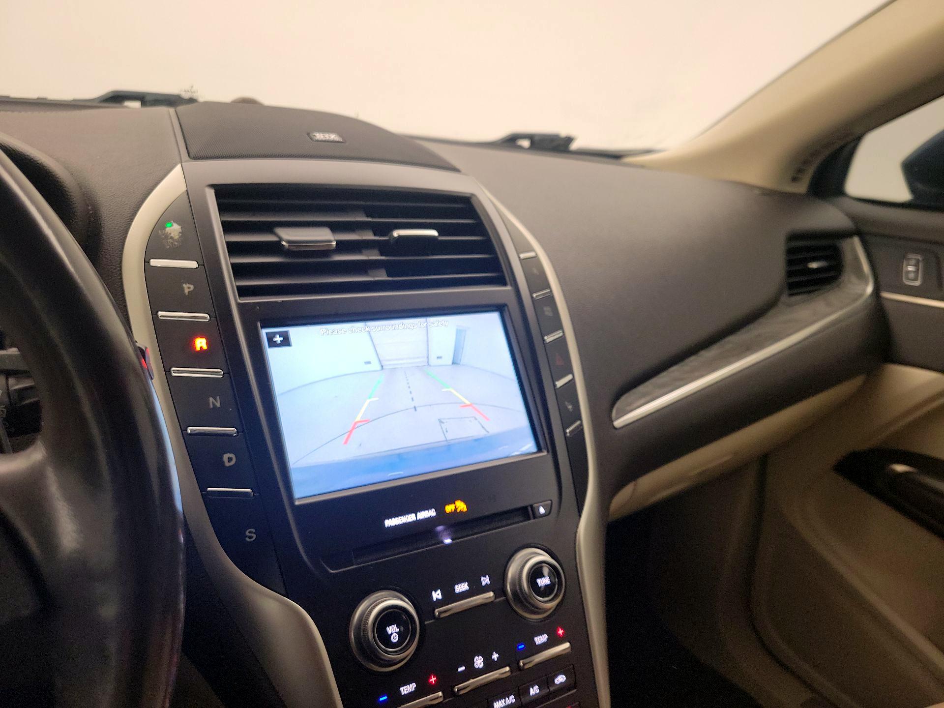 Thumbnail: 2018 Lincoln MKC - 15