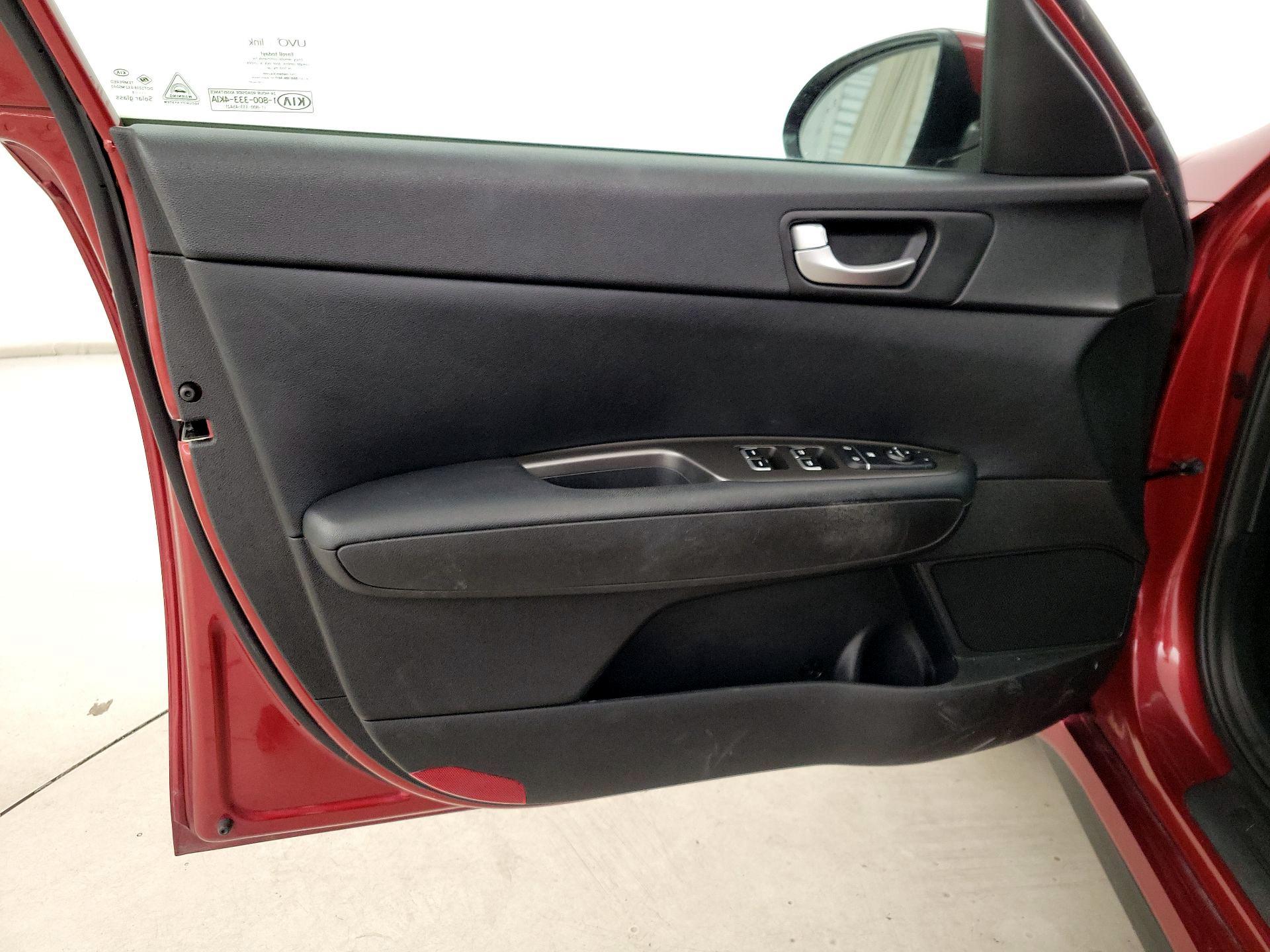 Thumbnail: 2019 Kia Optima - 12