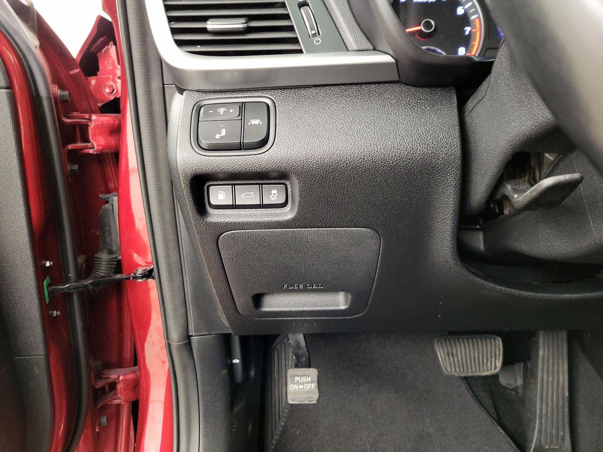 Thumbnail: 2019 Kia Optima - 13