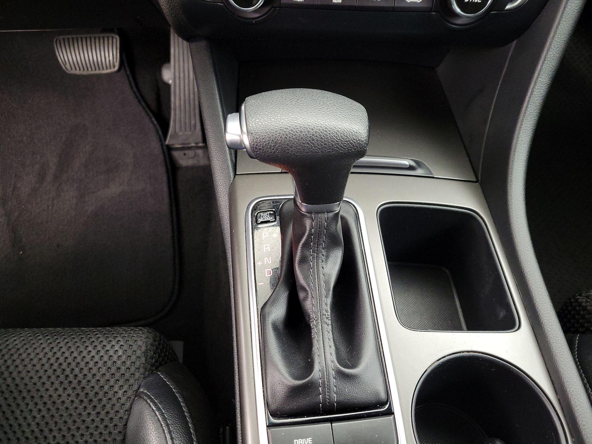 Thumbnail: 2019 Kia Optima - 17