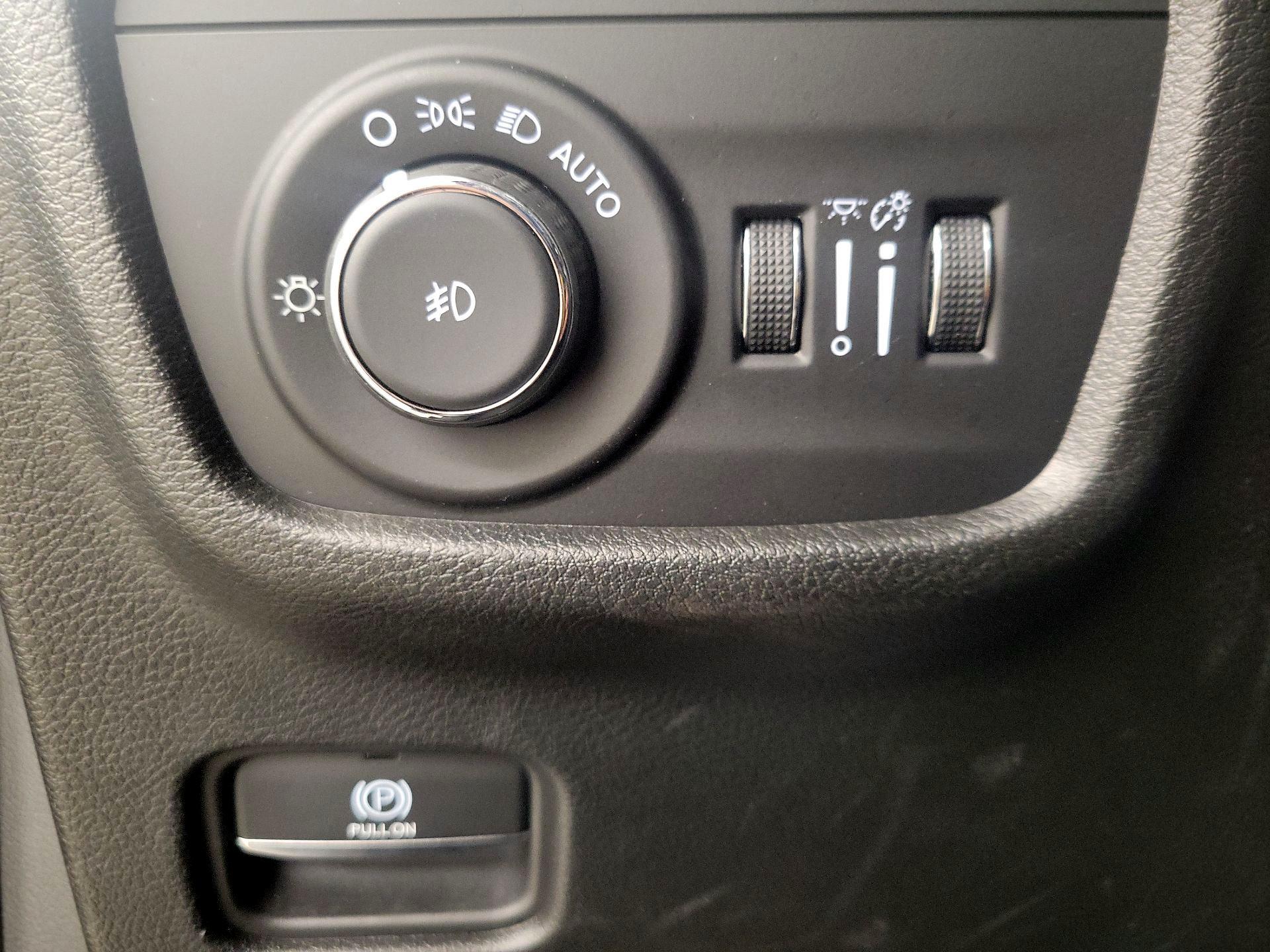 Thumbnail: 2023 Jeep Grand Cherokee L - 13