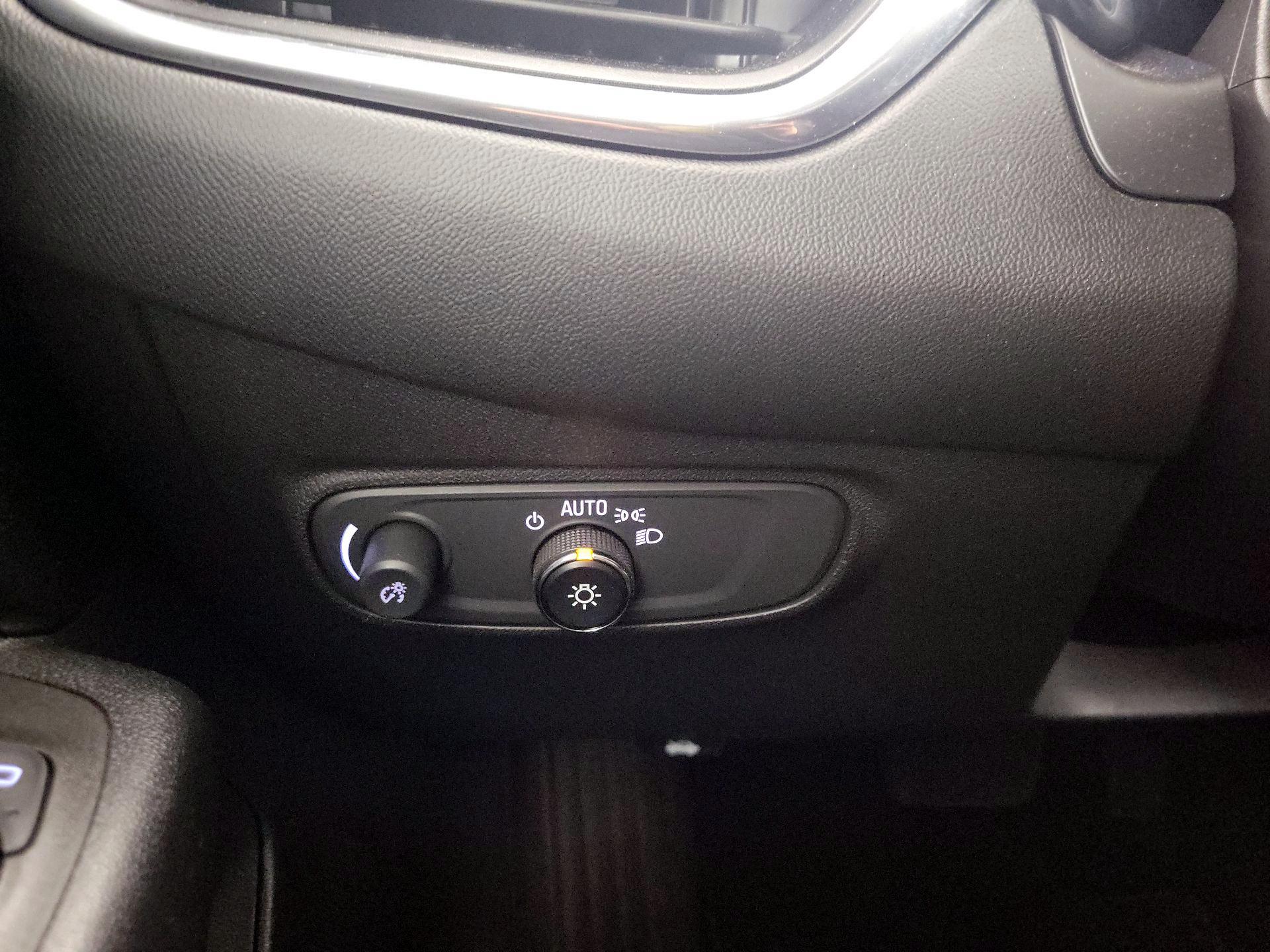 Thumbnail: 2022 Chevrolet Equinox - 13