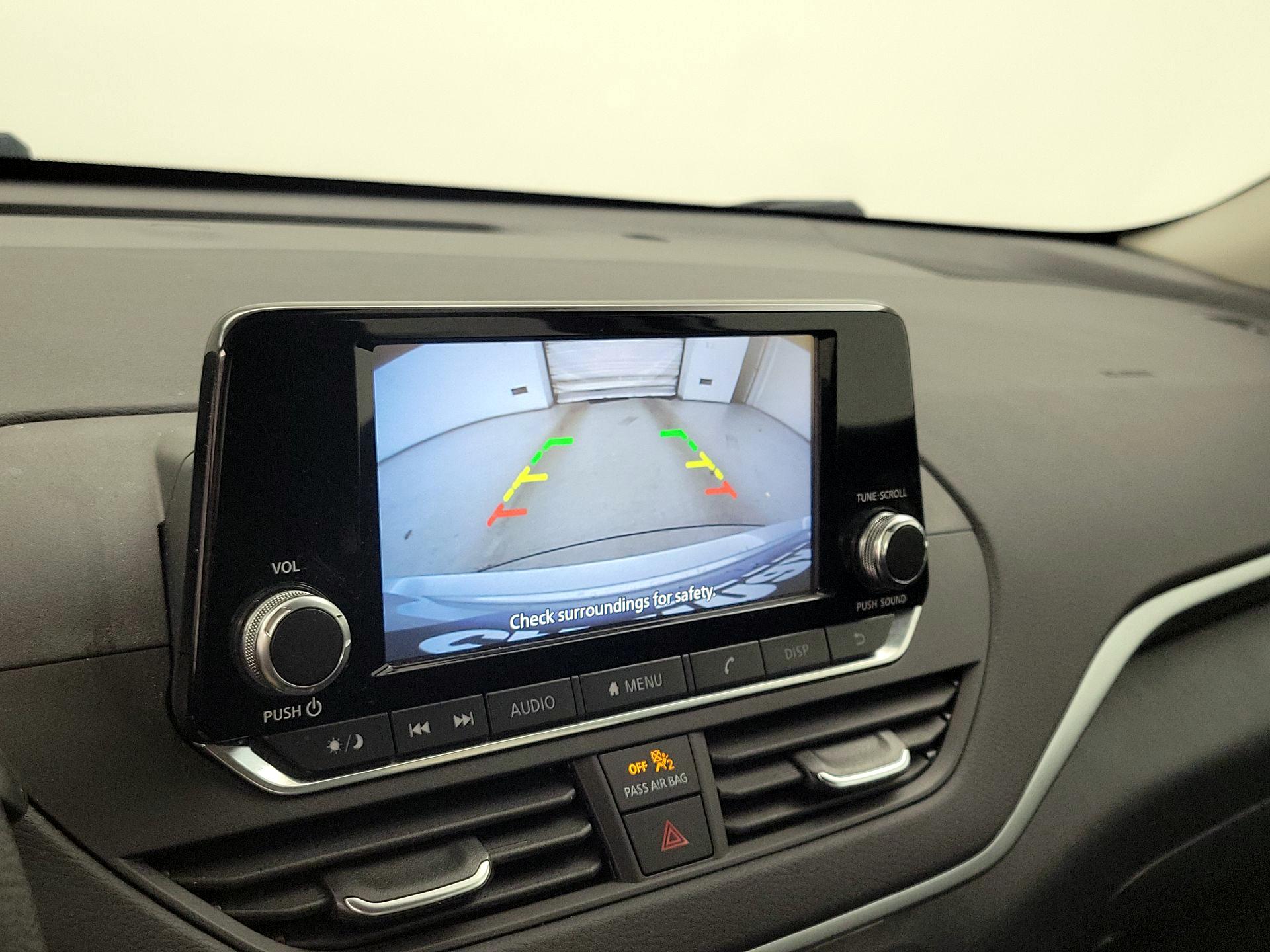 Thumbnail: 2021 Nissan Altima - 14