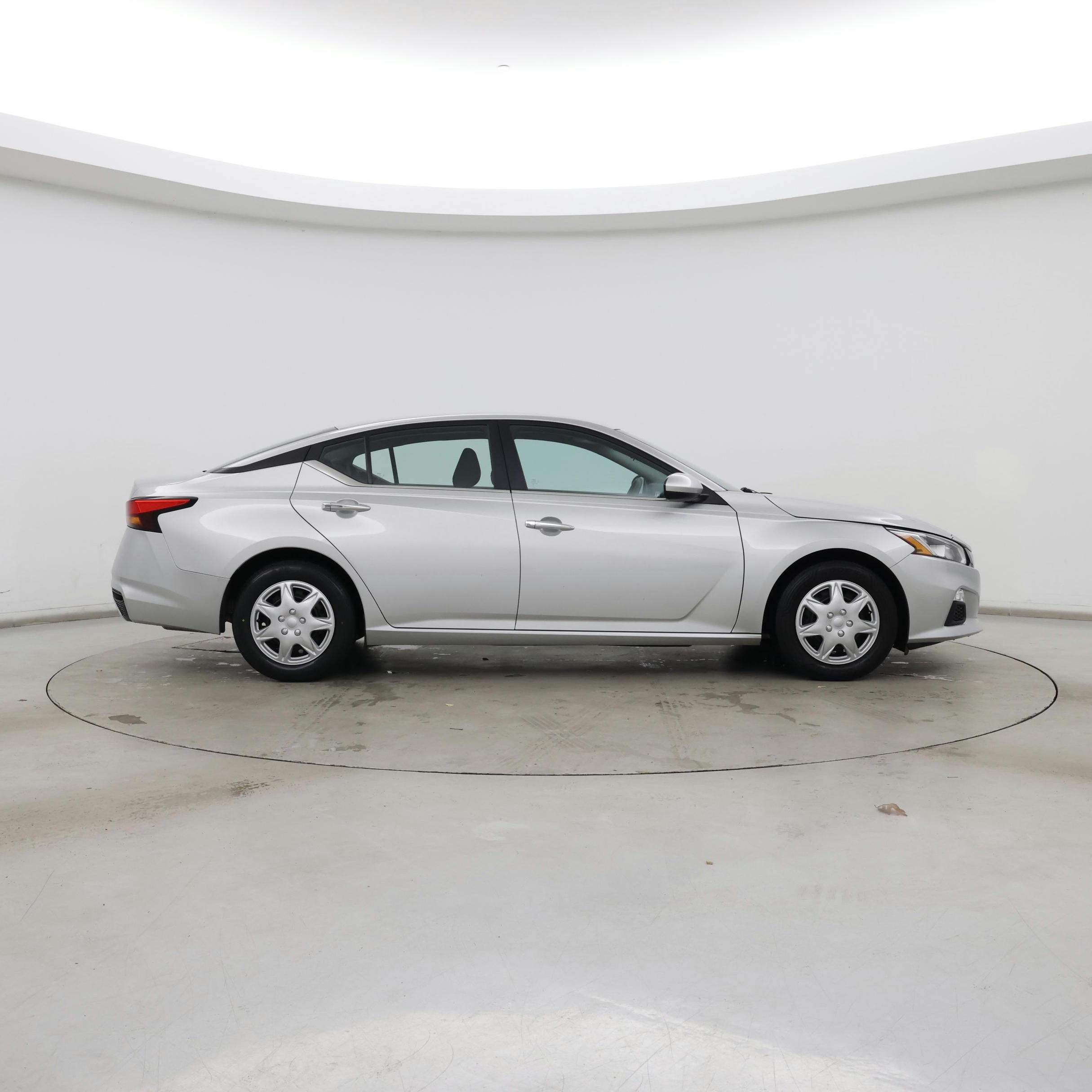 Thumbnail: 2021 Nissan Altima - 7