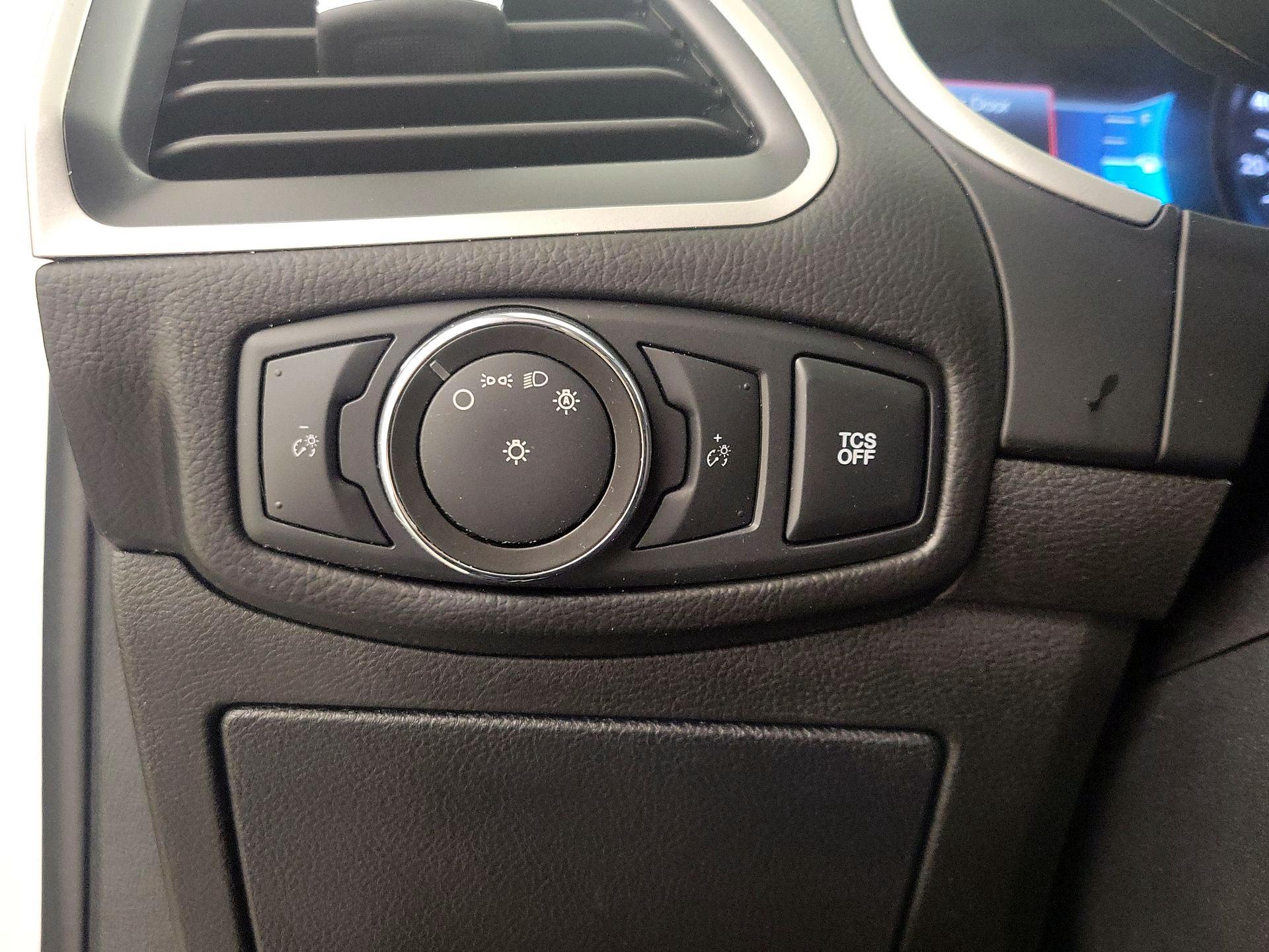 Thumbnail: 2021 Ford Edge - 13