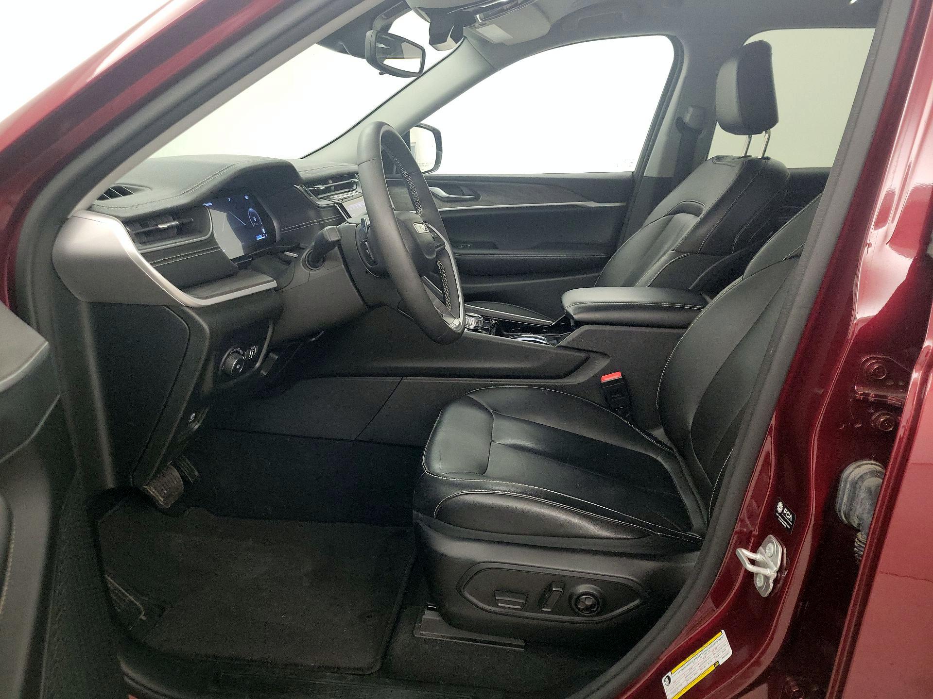 Thumbnail: 2023 Jeep Grand Cherokee - 11