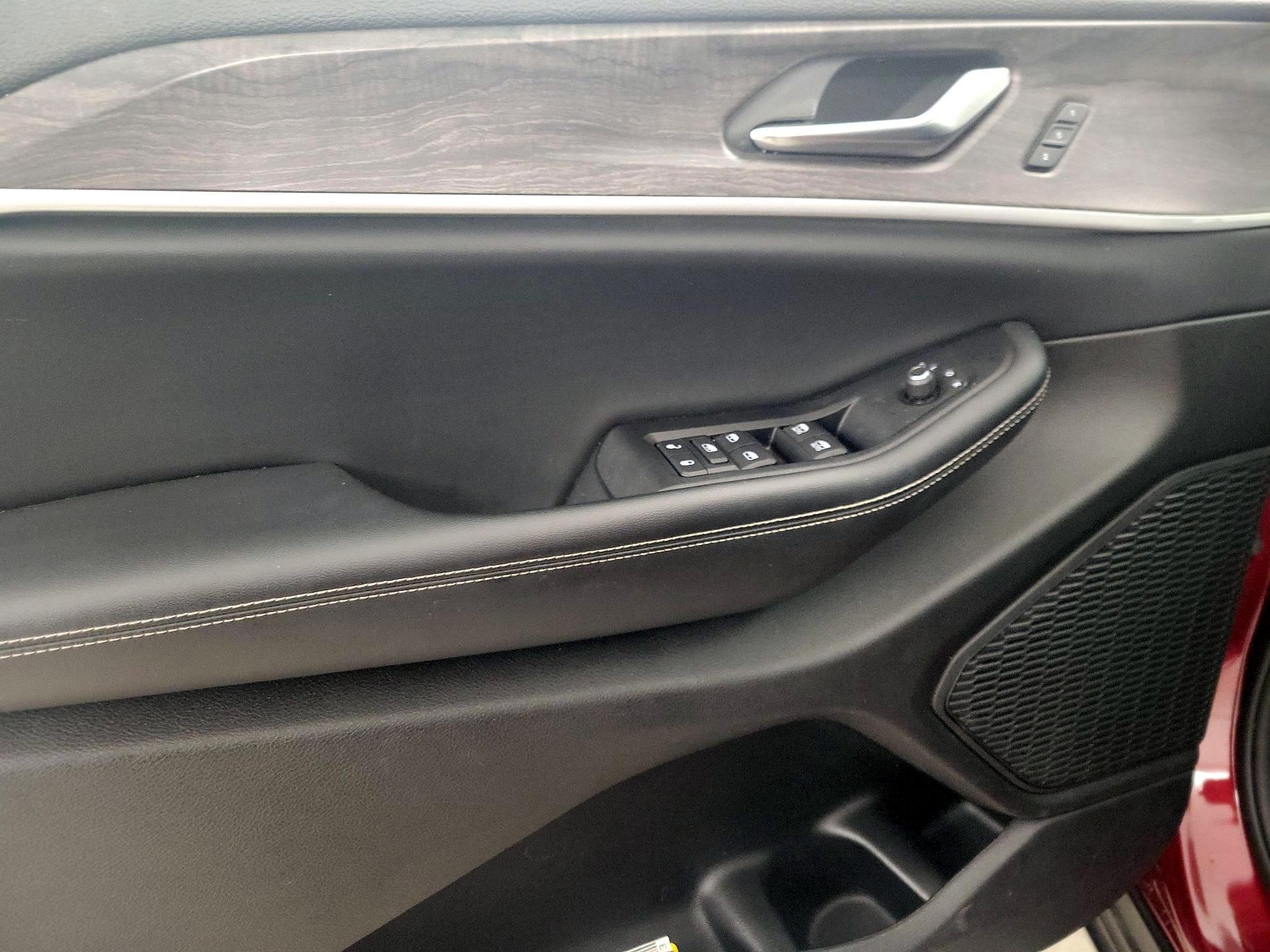 Thumbnail: 2023 Jeep Grand Cherokee - 12