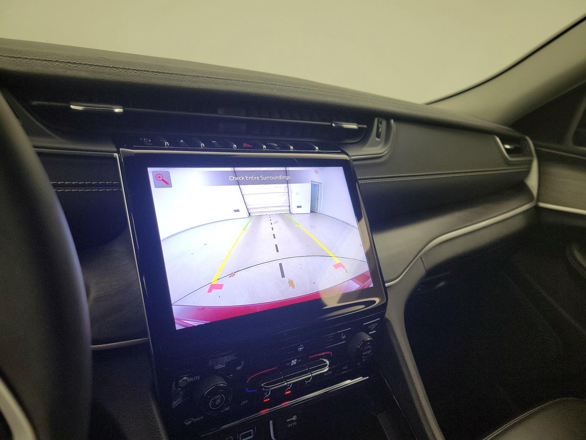 Thumbnail: 2023 Jeep Grand Cherokee - 15