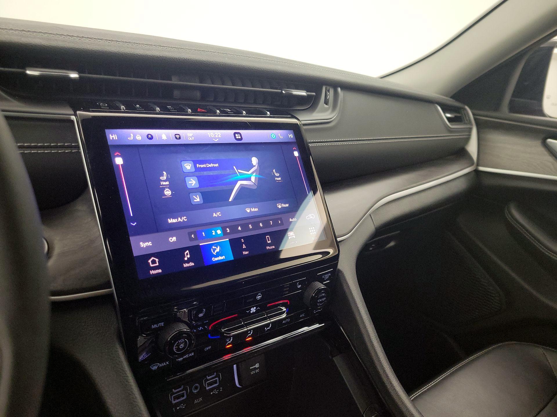 Thumbnail: 2023 Jeep Grand Cherokee - 17