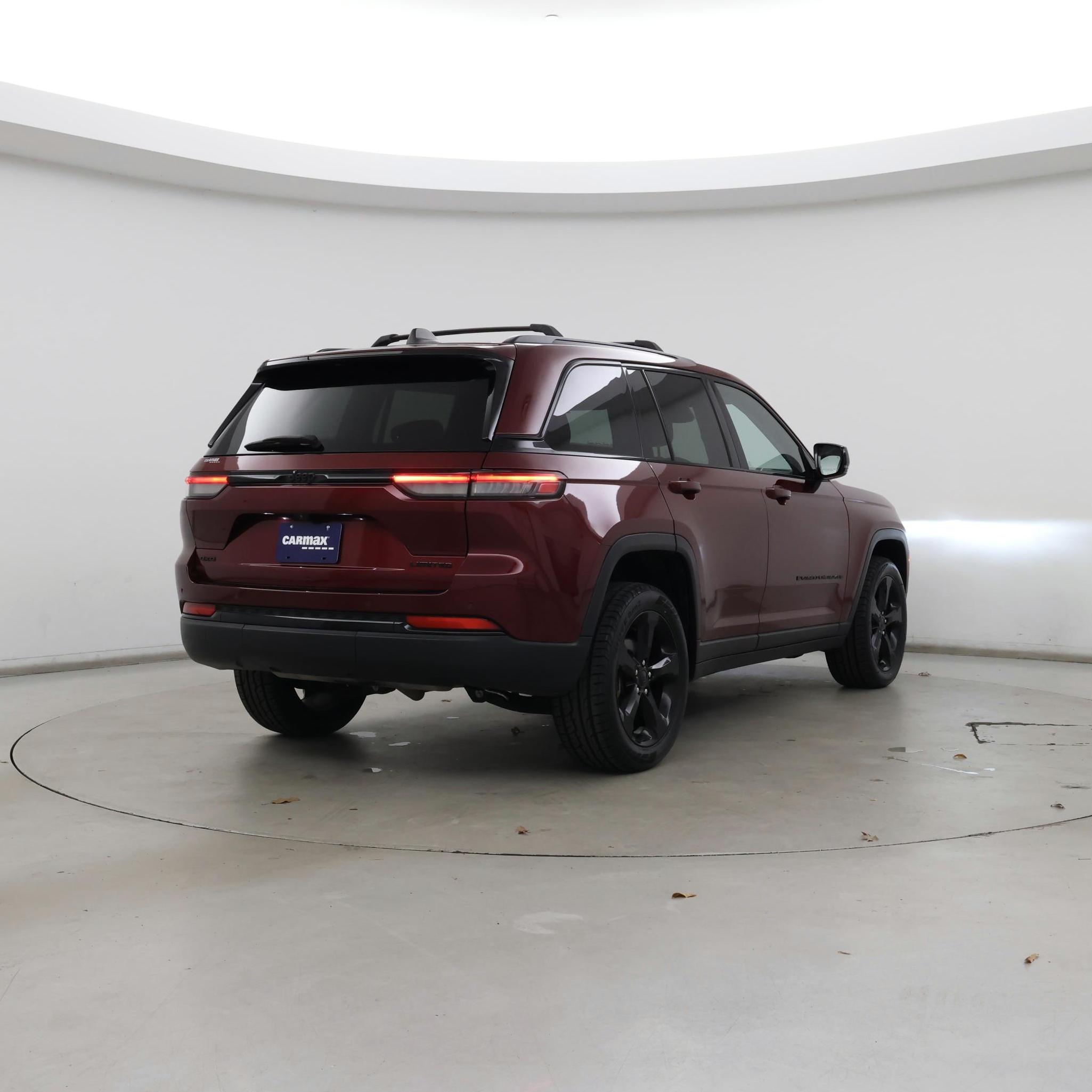 Thumbnail: 2023 Jeep Grand Cherokee - 8