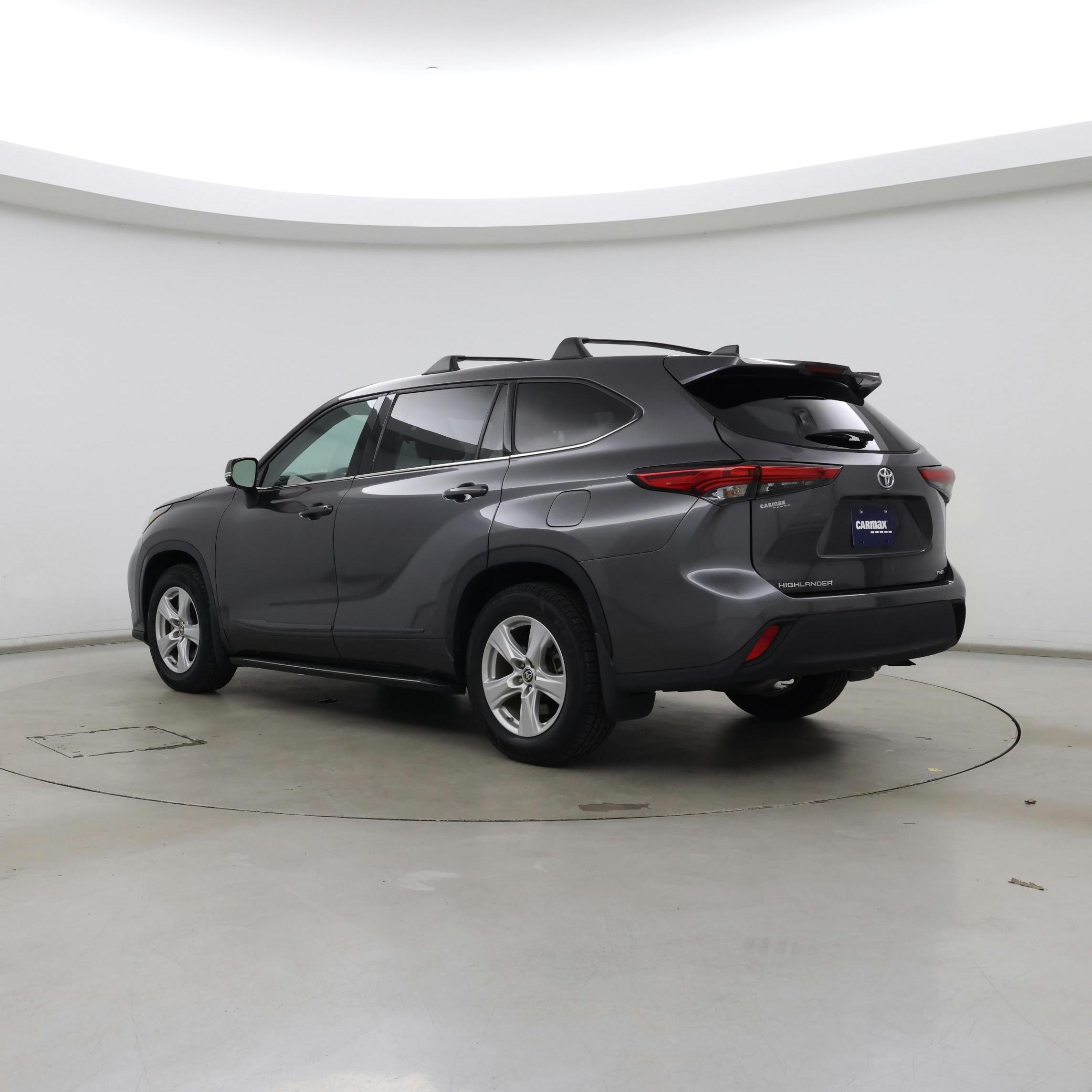 Thumbnail: 2022 Toyota Highlander - 2